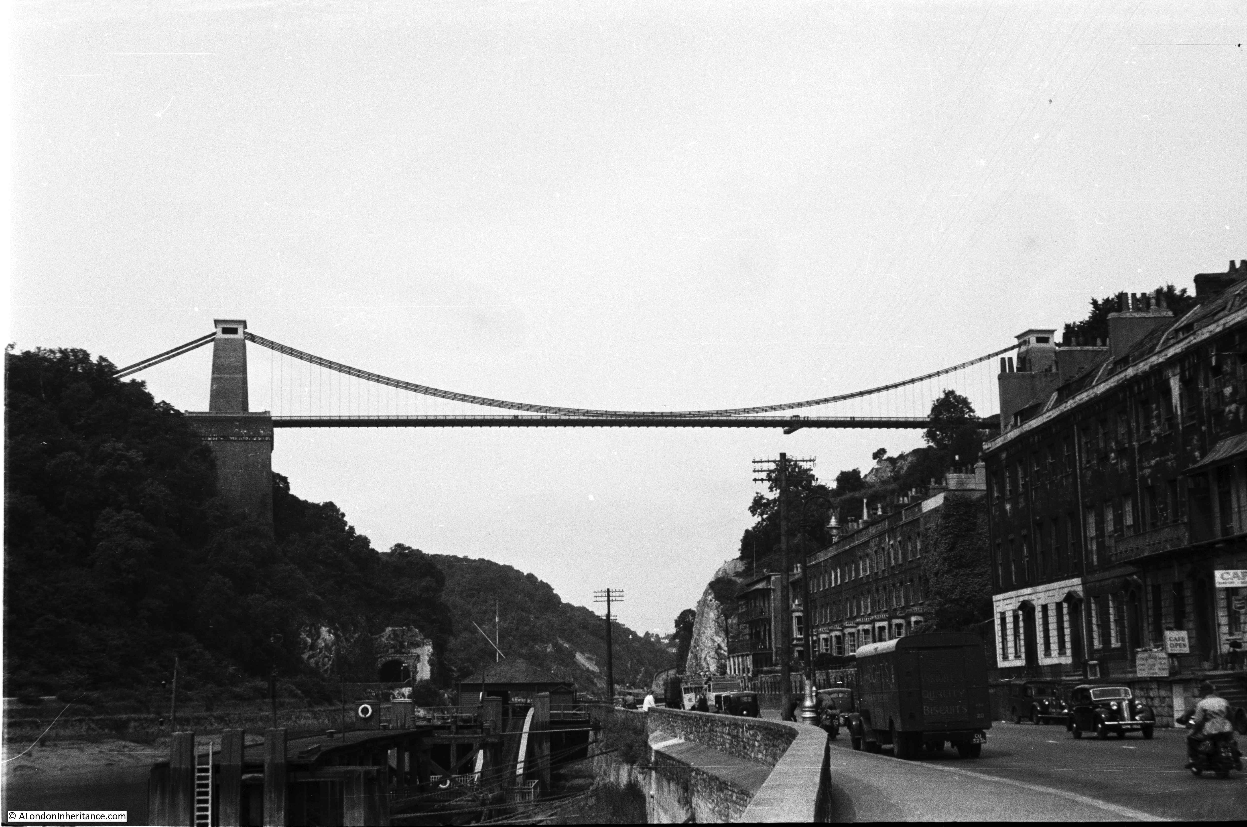 Clifton Suspension Bridge Houses Wallpapers