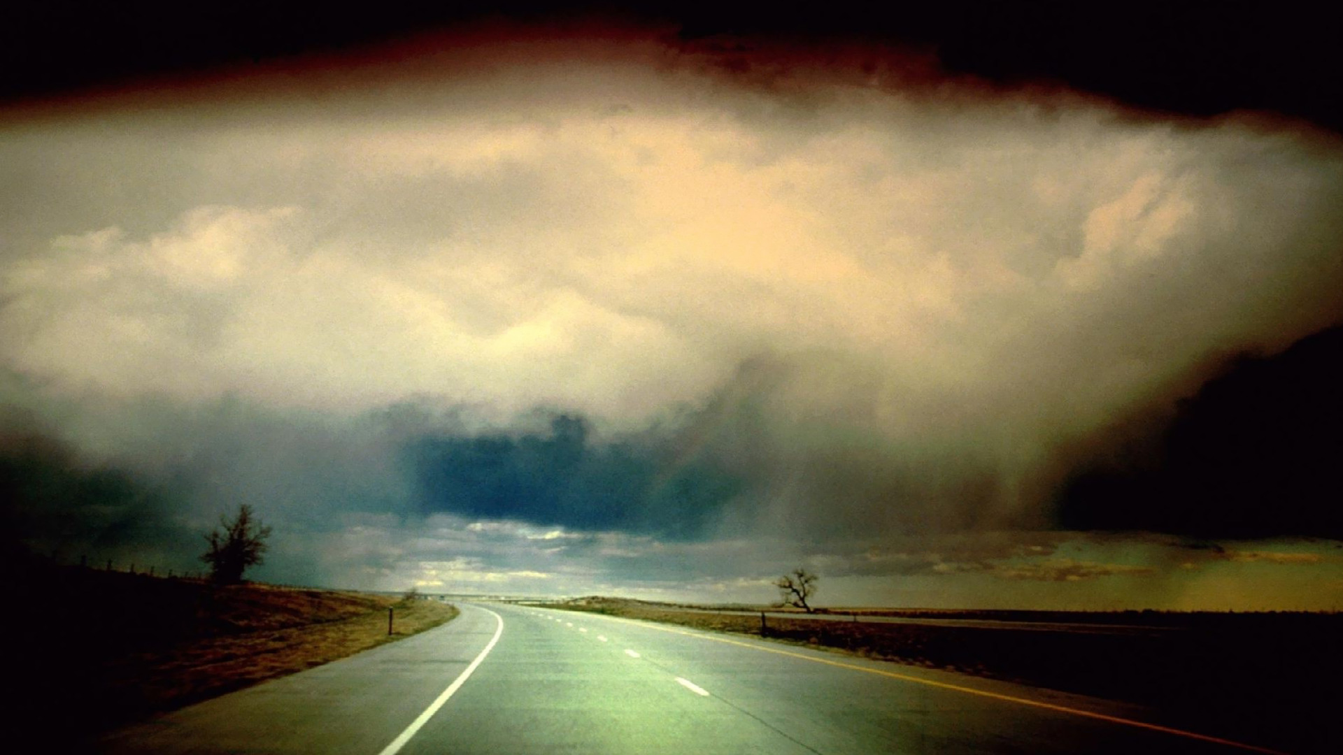 Cloudy Empty Road Wallpapers