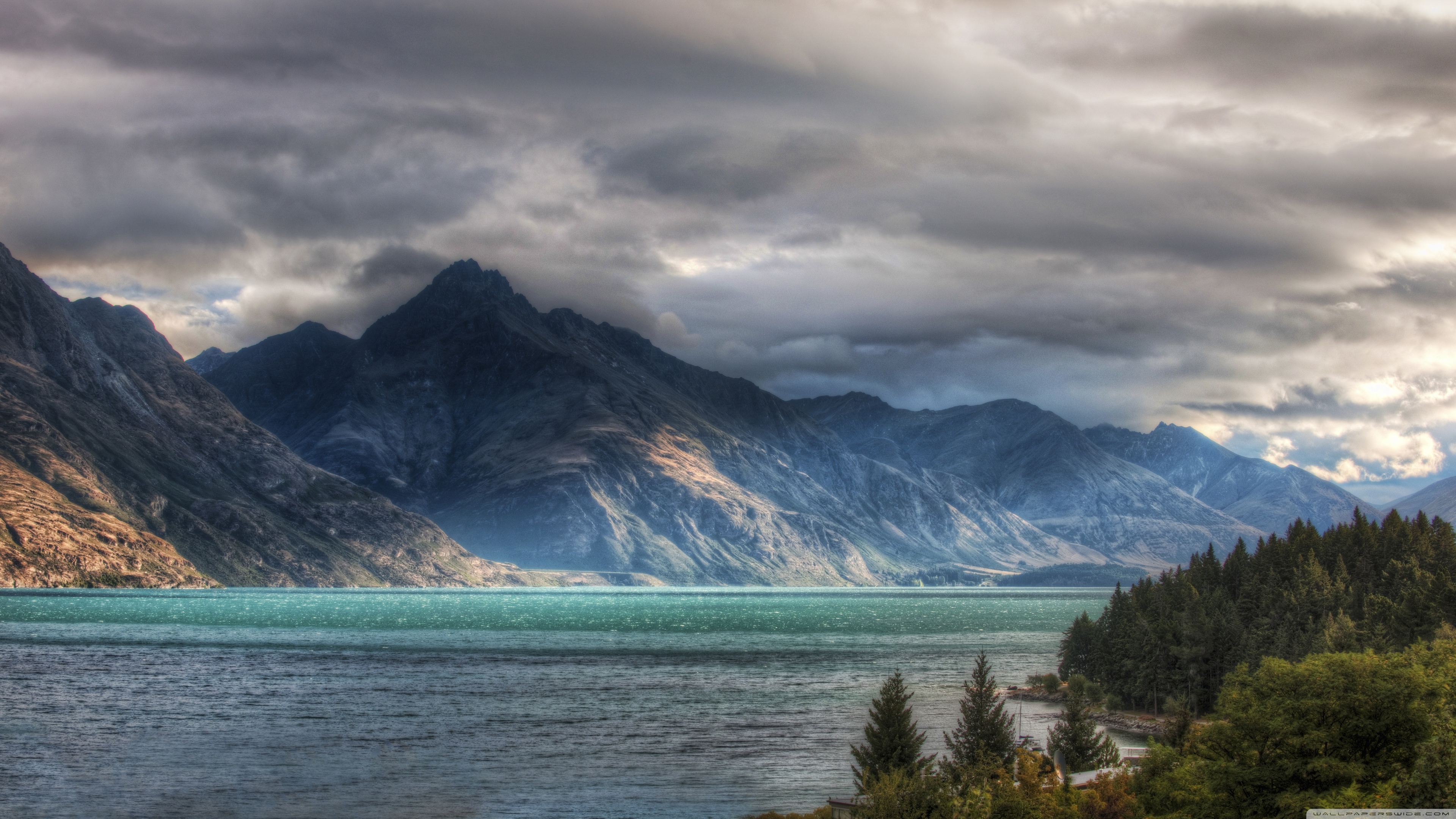 Cloudy Mountains 4K Wallpapers