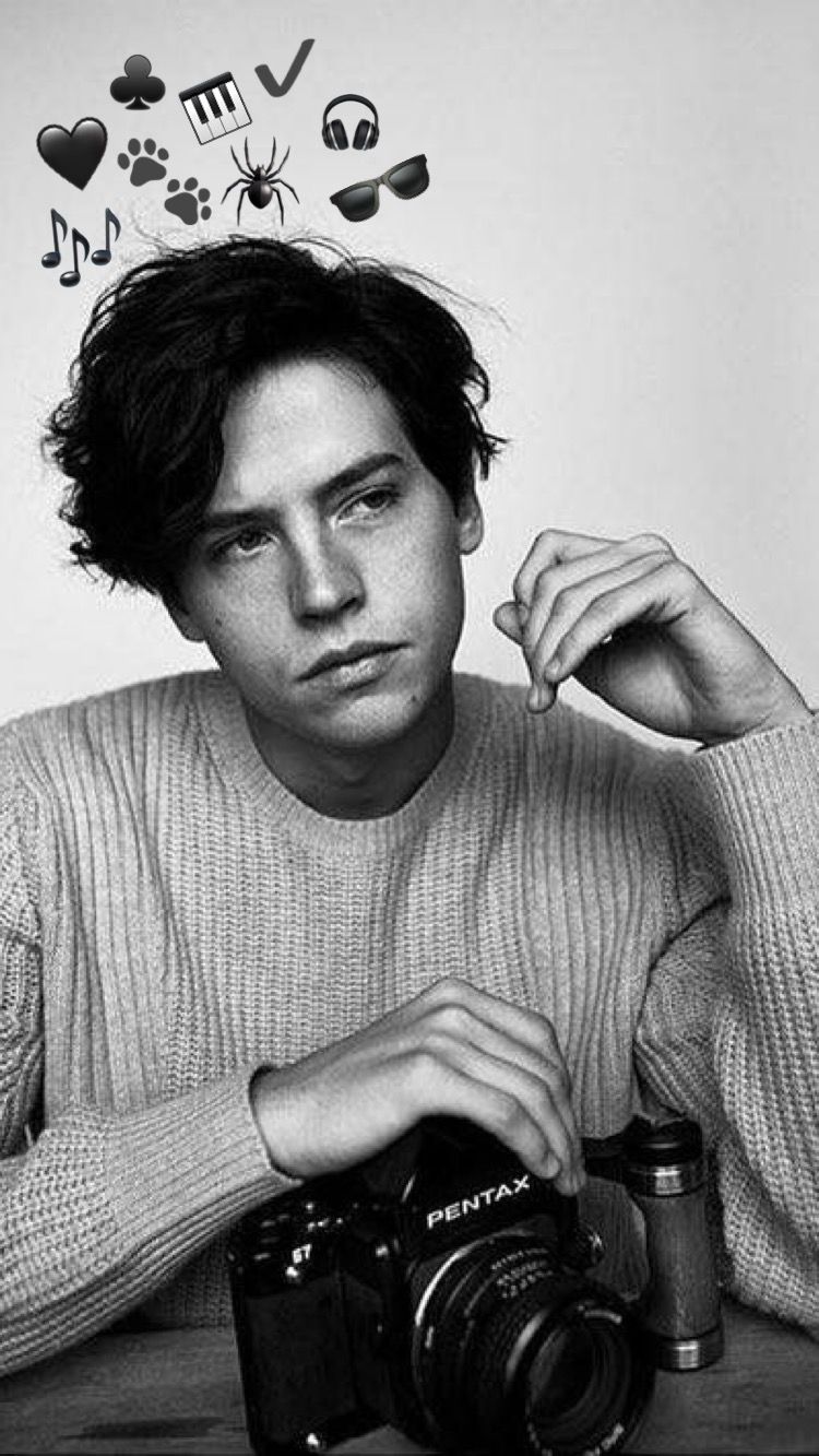 Cole Sprouse Wallpapers