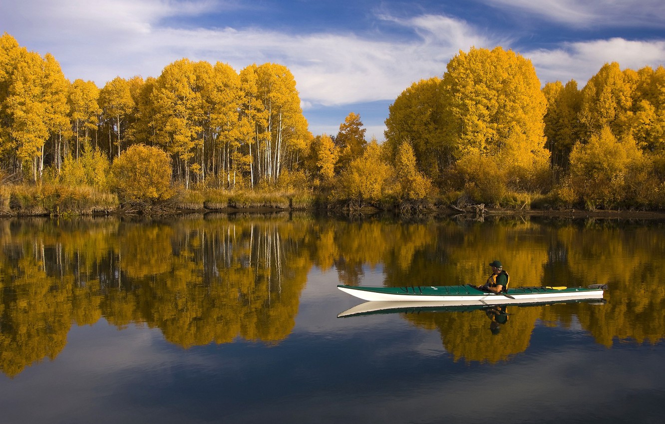 Colorful Kayak Boats Wallpapers