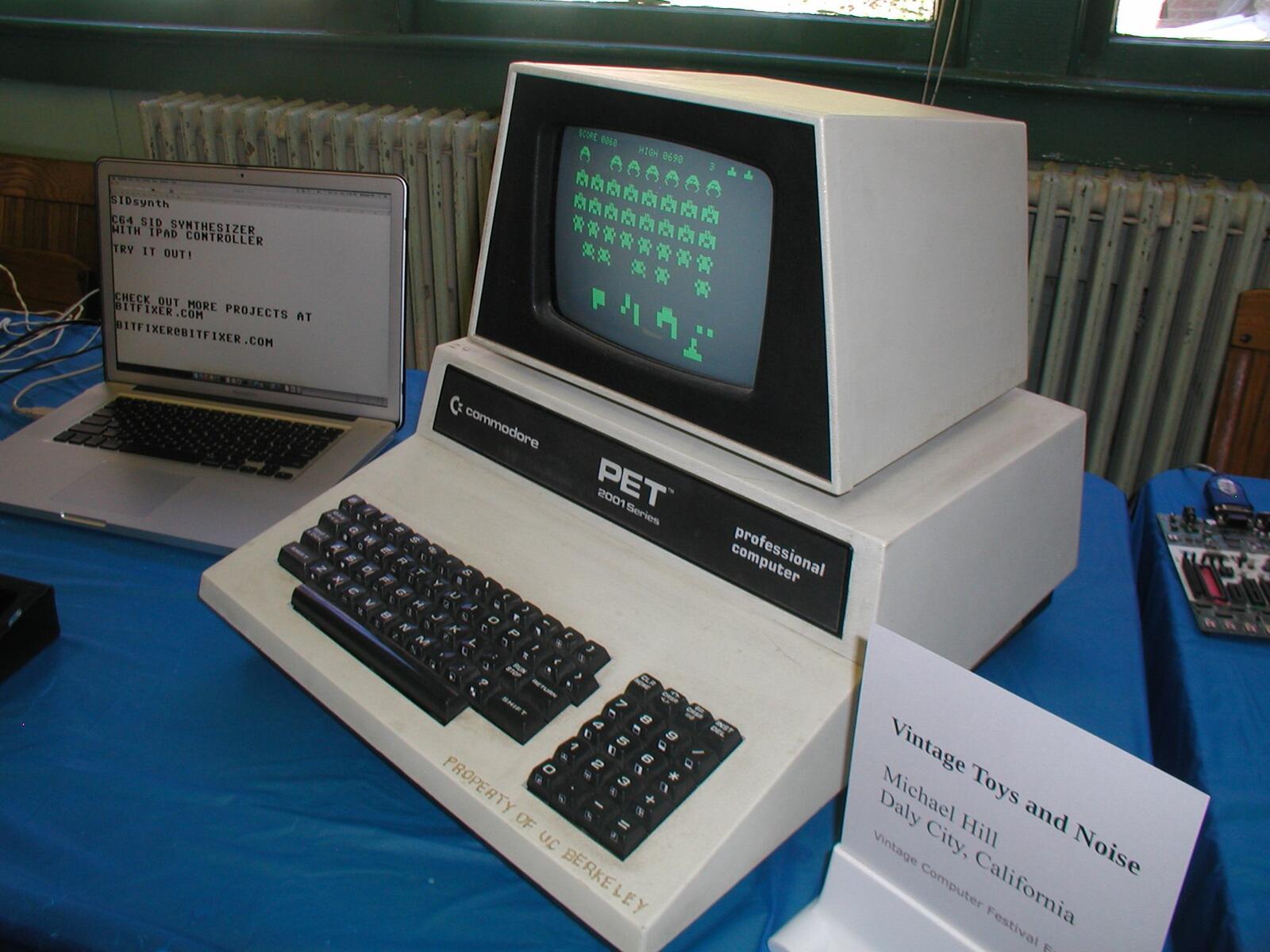 Commodore Pet 2001 Wallpapers