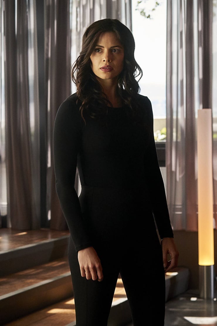 Conor Leslie As Donna Troy Wallpapers