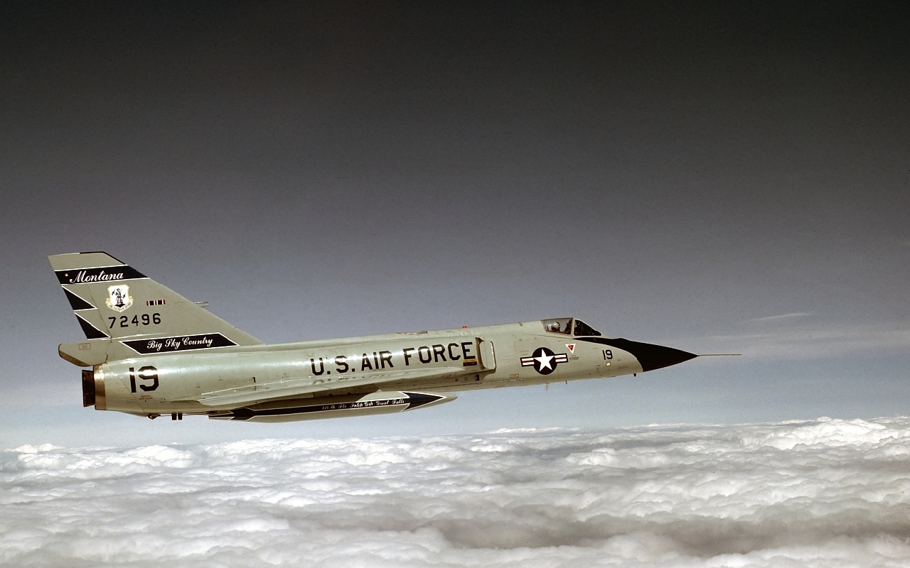 Convair F-102 Delta Dagger Wallpapers