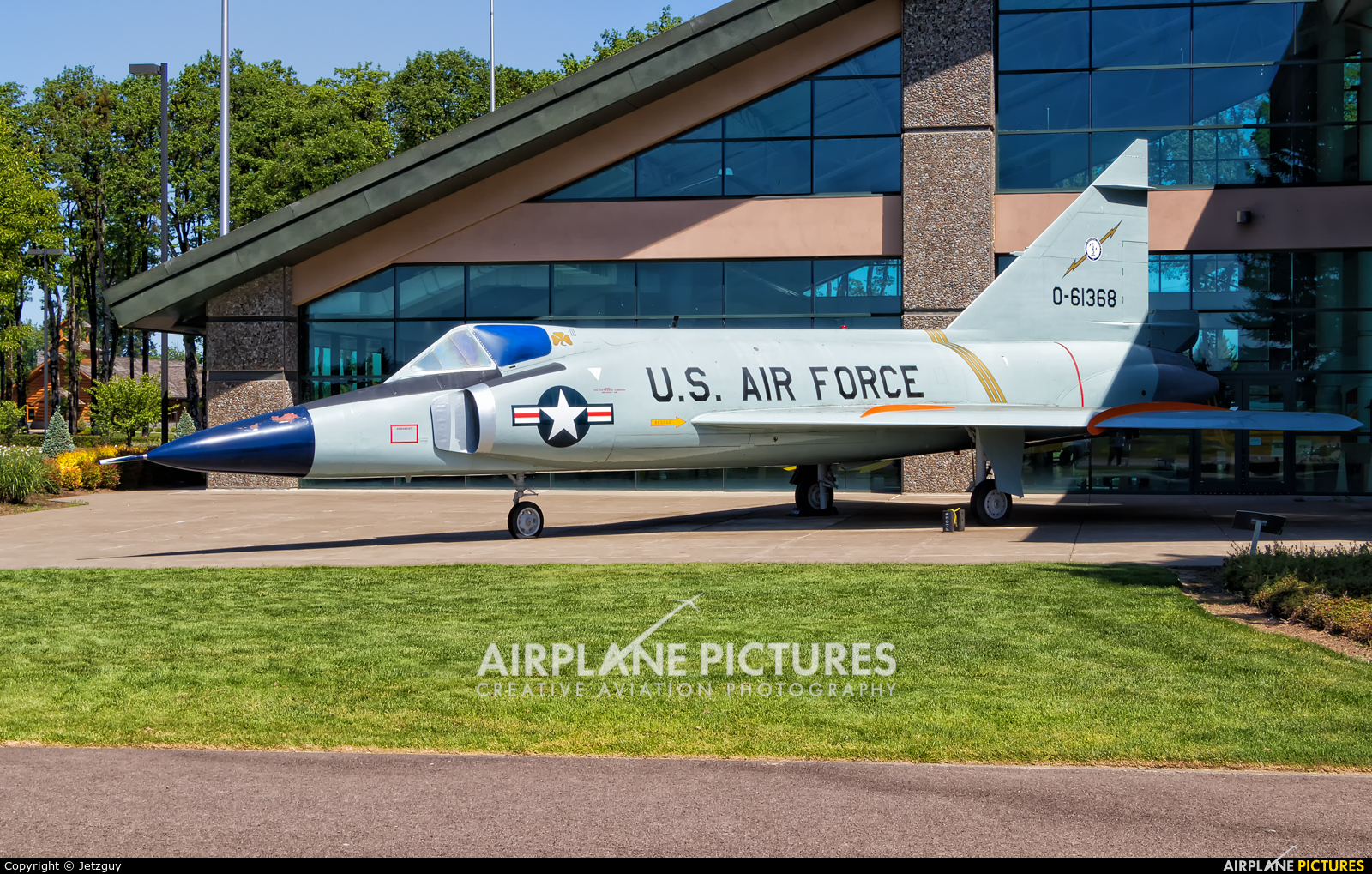 Convair F-102 Delta Dagger Wallpapers