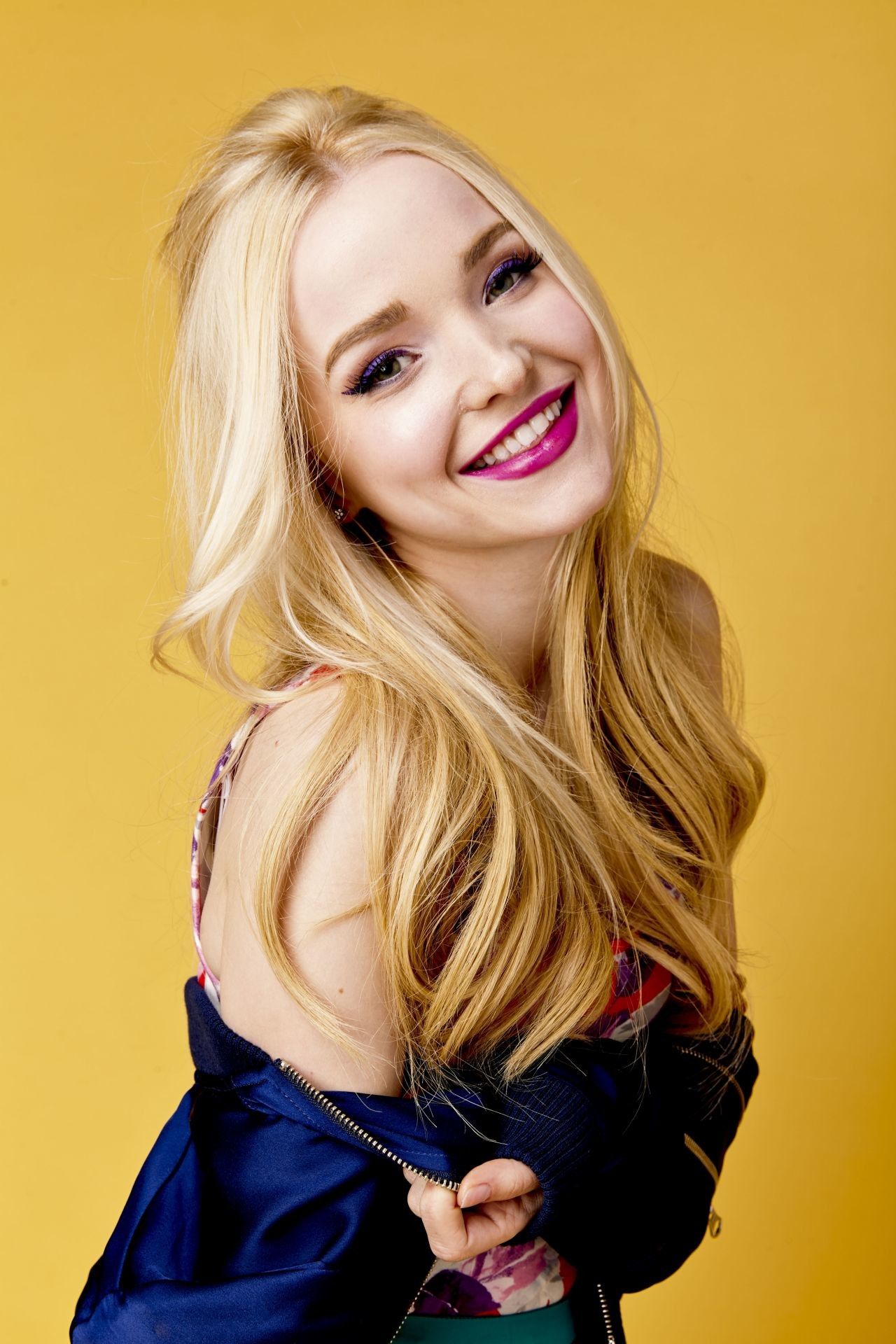 Cool Dove Cameron Wallpapers