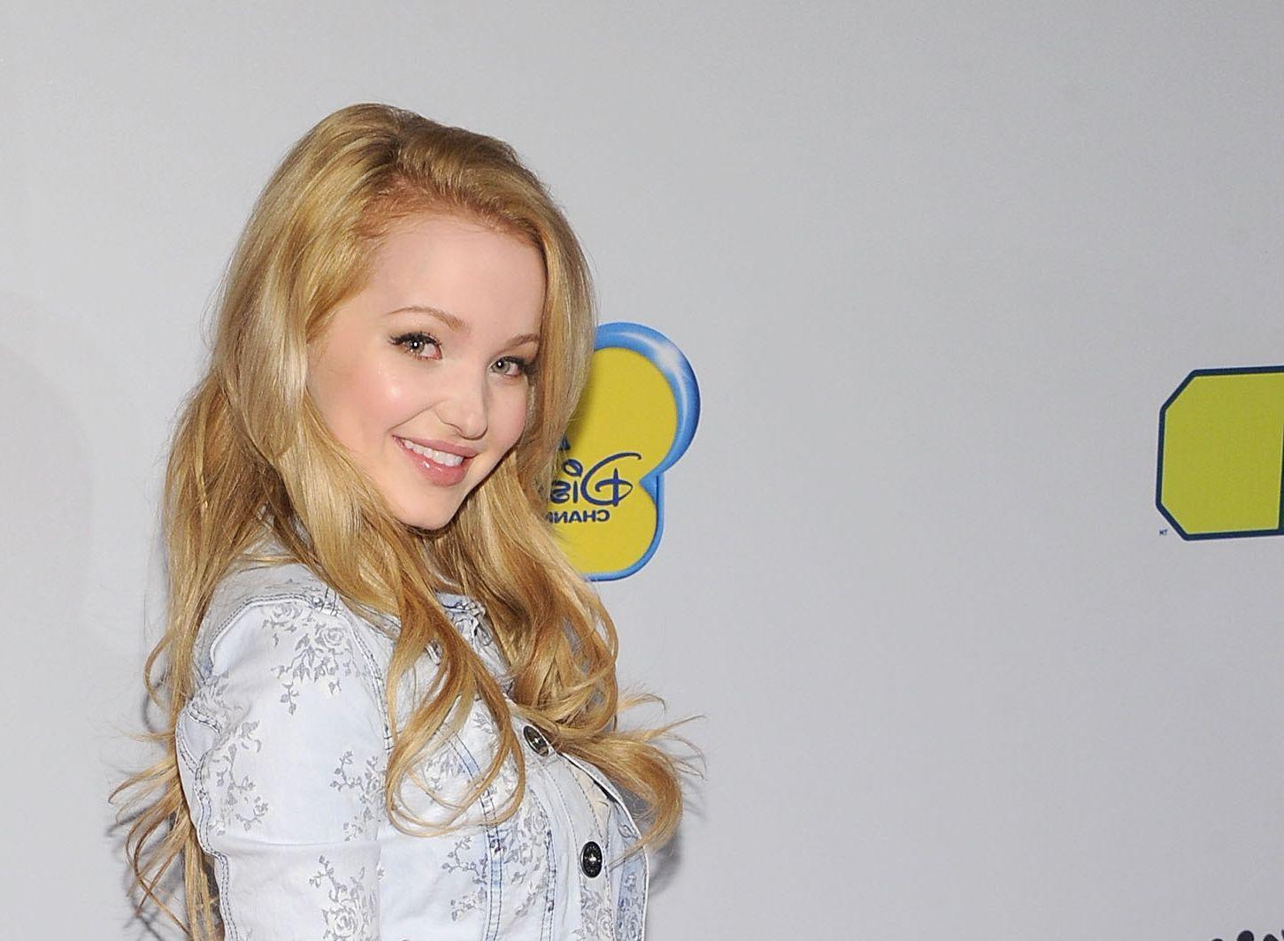 Cool Dove Cameron Wallpapers