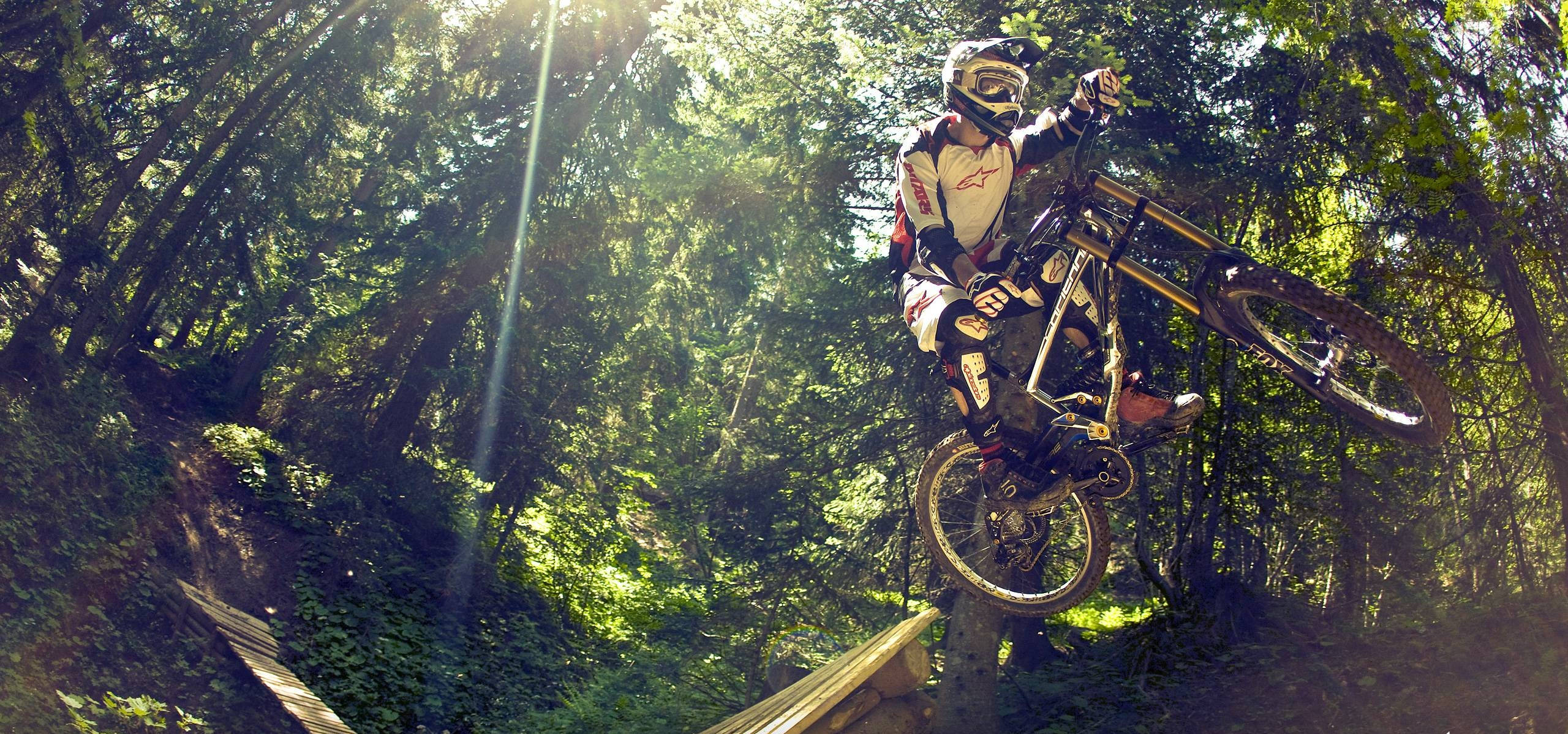 Cool Mountain Biking Wallpapers