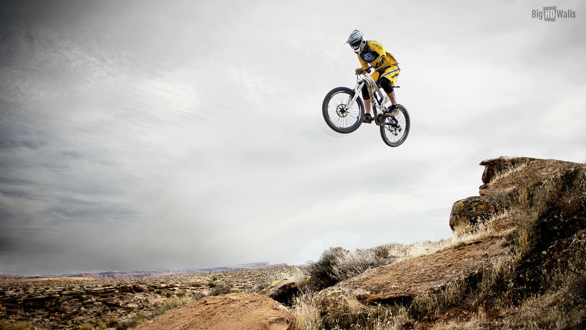 Cool Mountain Biking Wallpapers