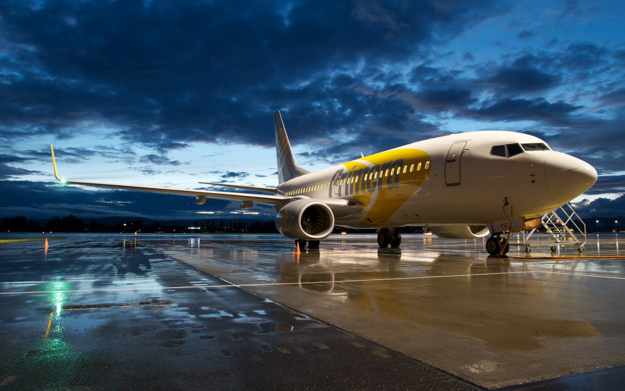 Cool Plane Backgrounds