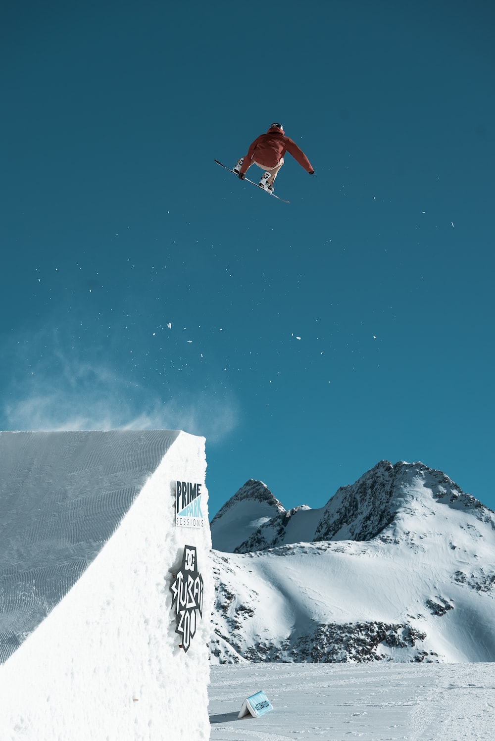 Cool Snowboarding Wallpapers