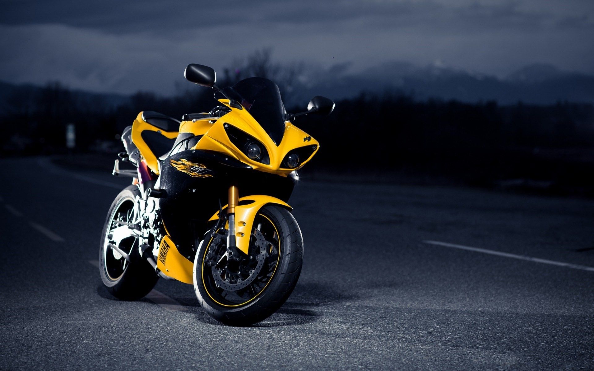 Cool Sports Bikes Wallpapers