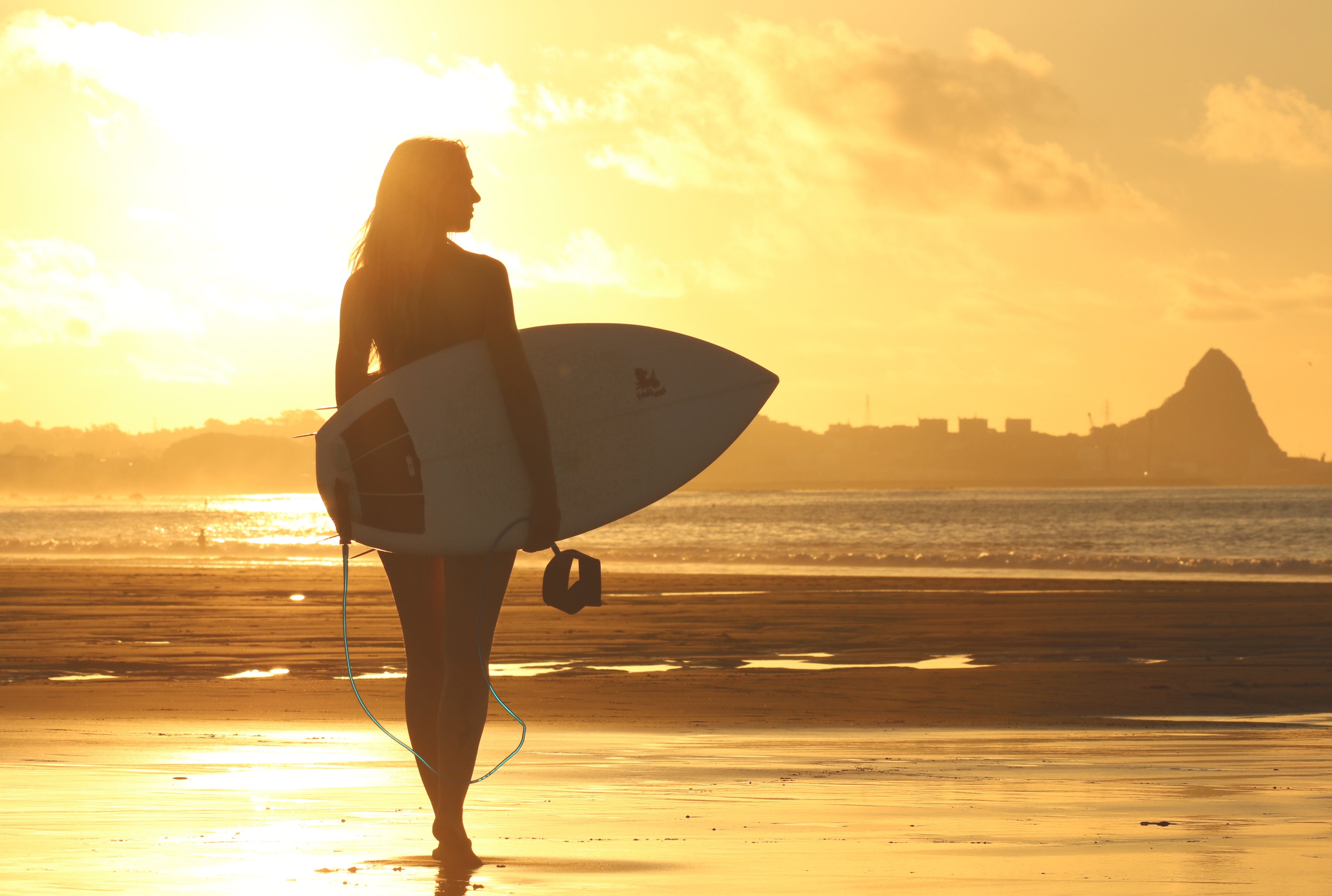 Cool Surfing Wallpapers