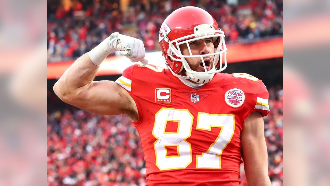 Cool Travis Kelce Wallpapers