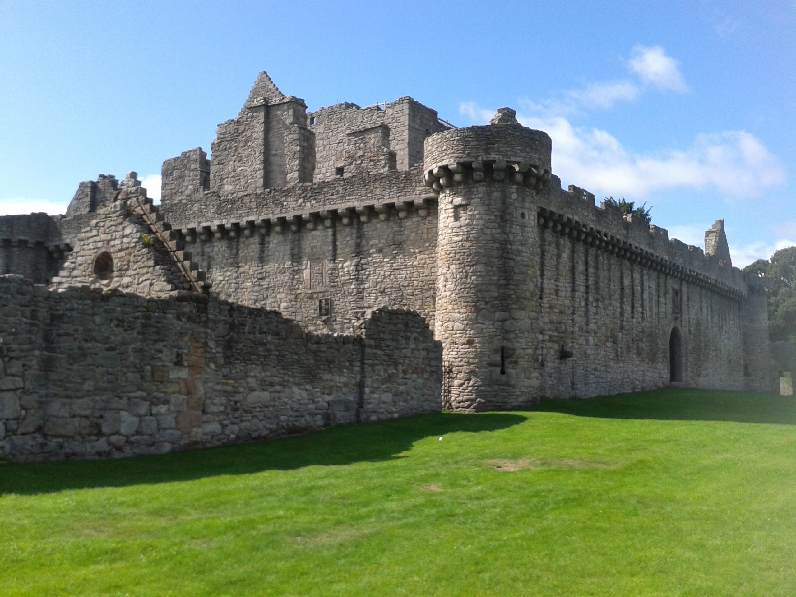 Craigmillar Castle Wallpapers