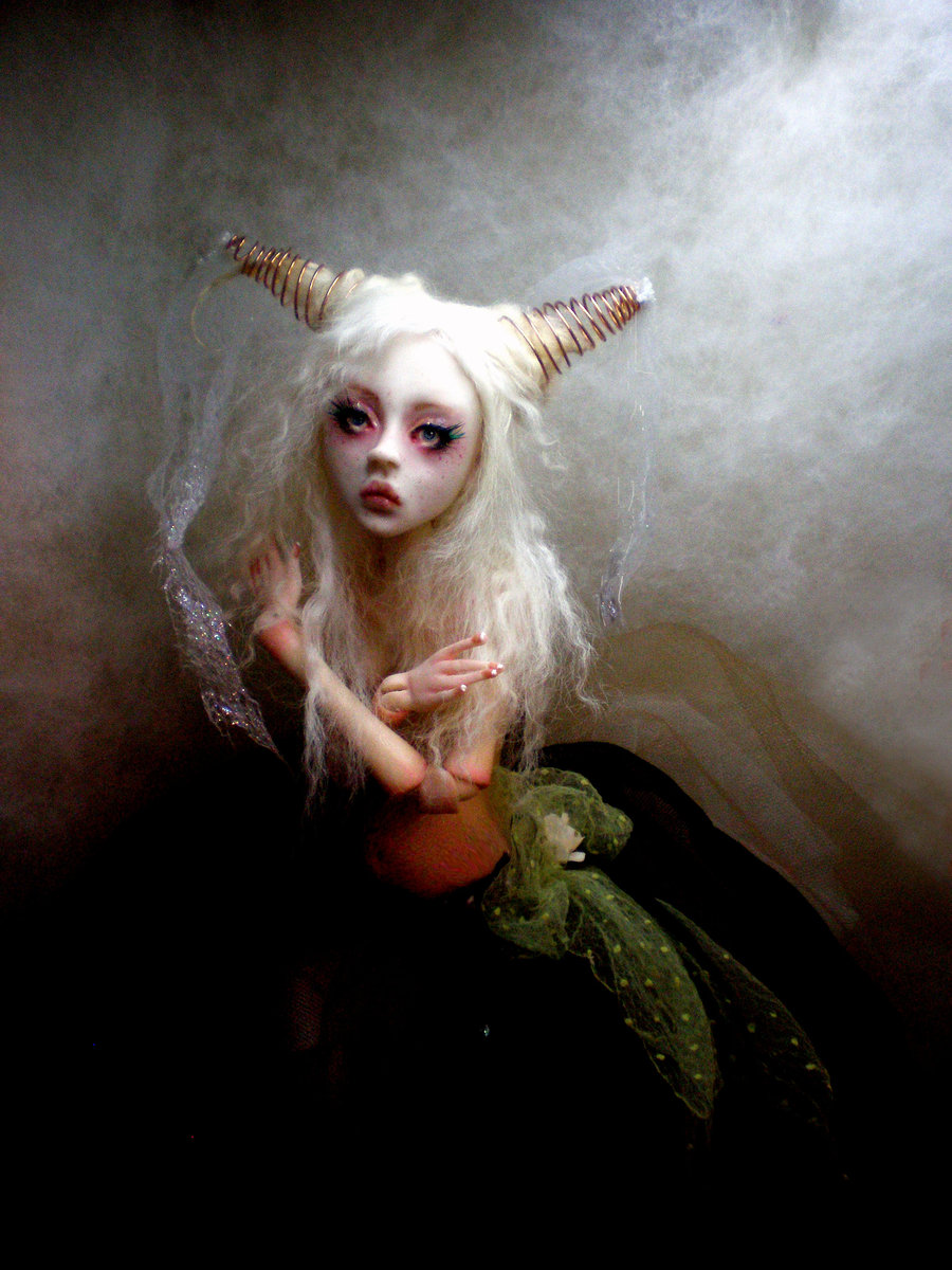 Creepy Doll Wallpapers