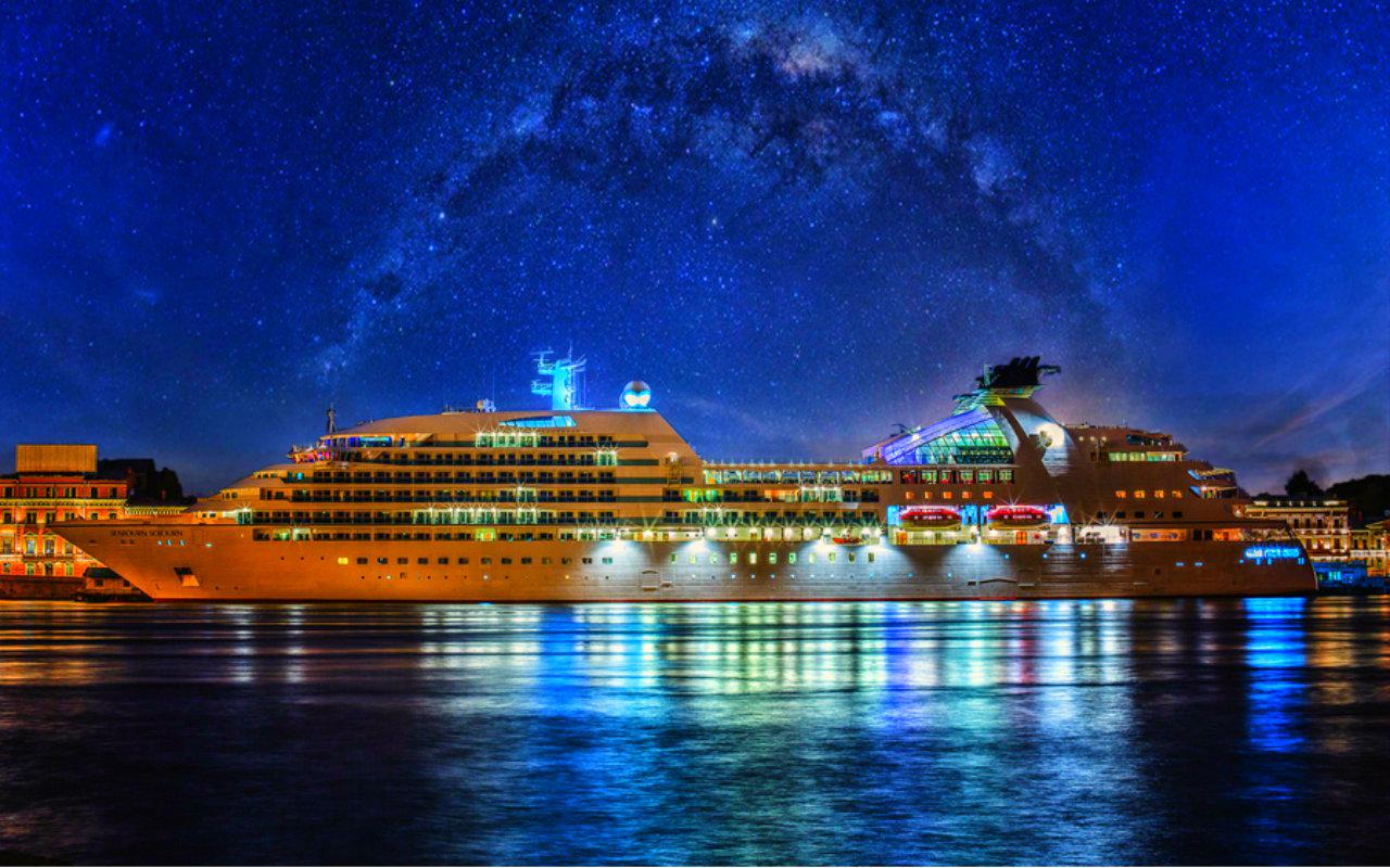 Cruise Ship Wallpapers