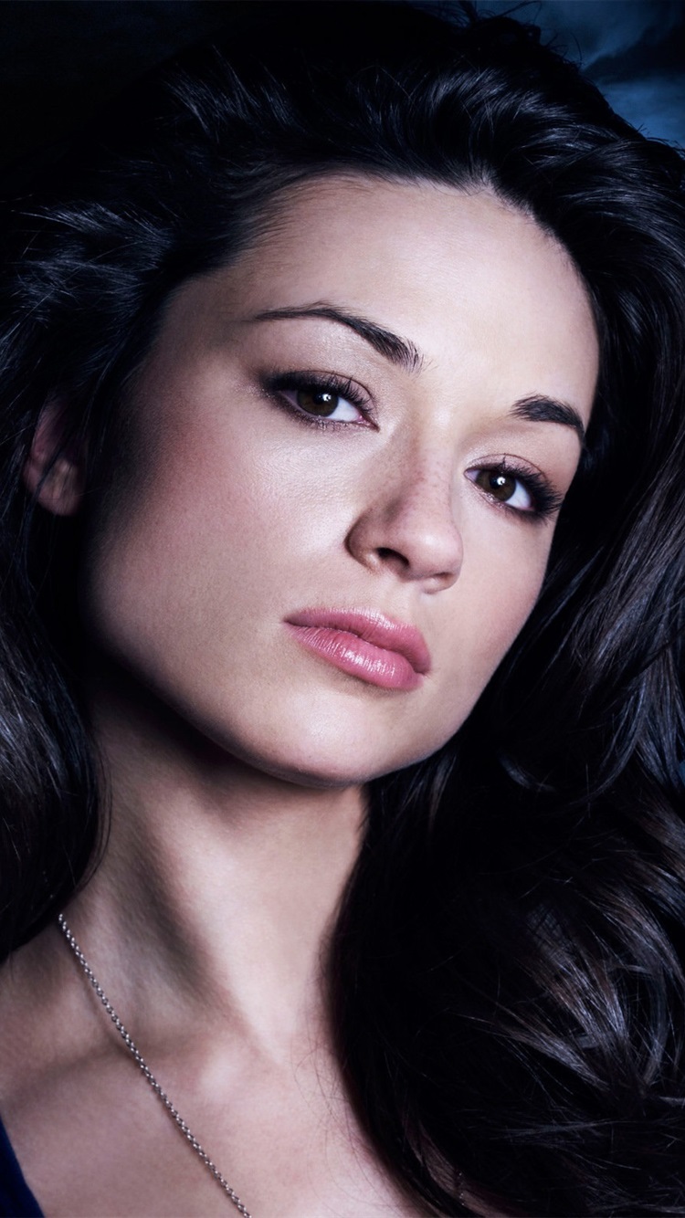 Crystal Reed Wallpapers