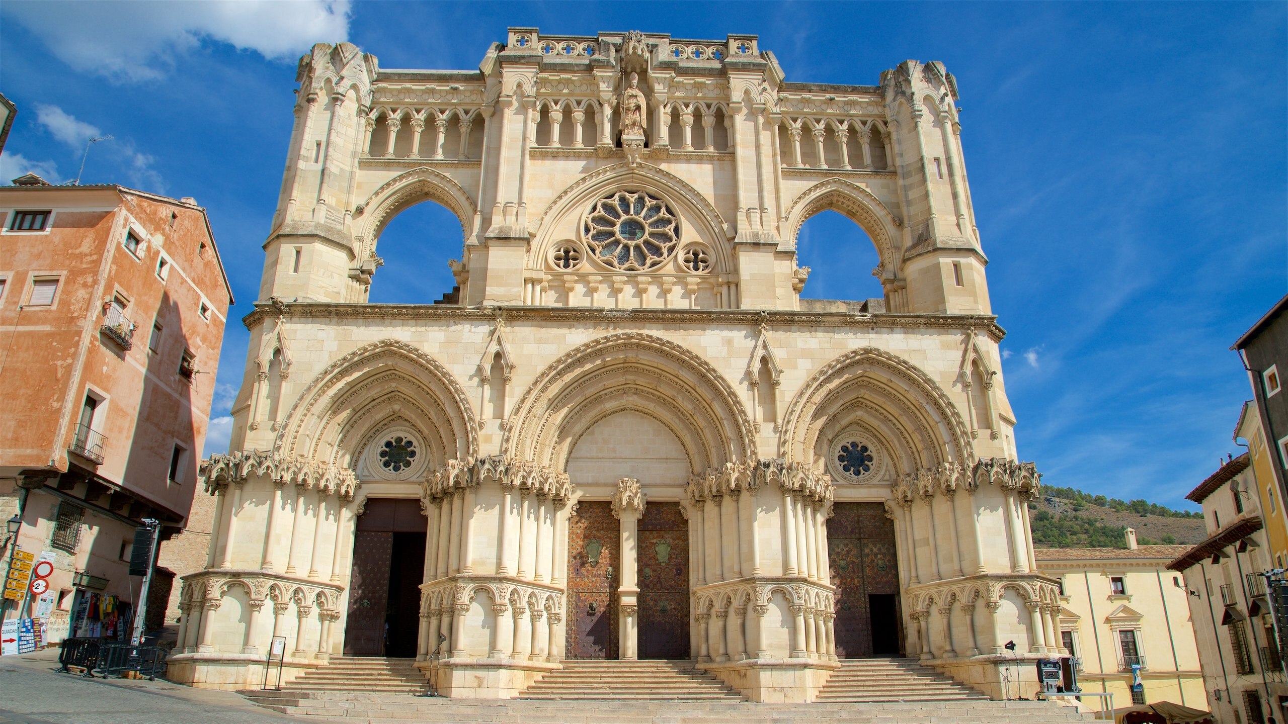 Cuenca Cathedral Wallpapers