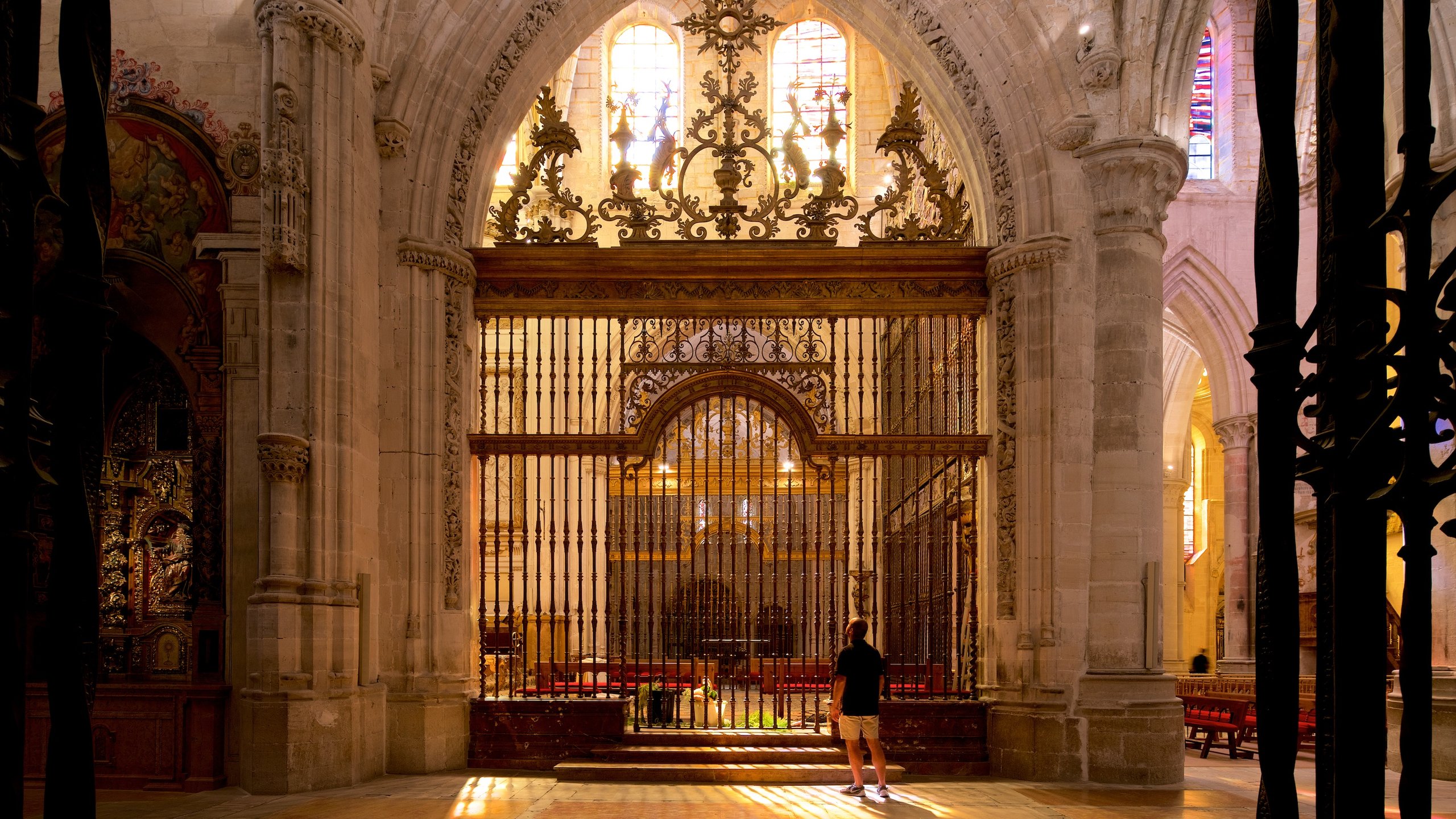 Cuenca Cathedral Wallpapers