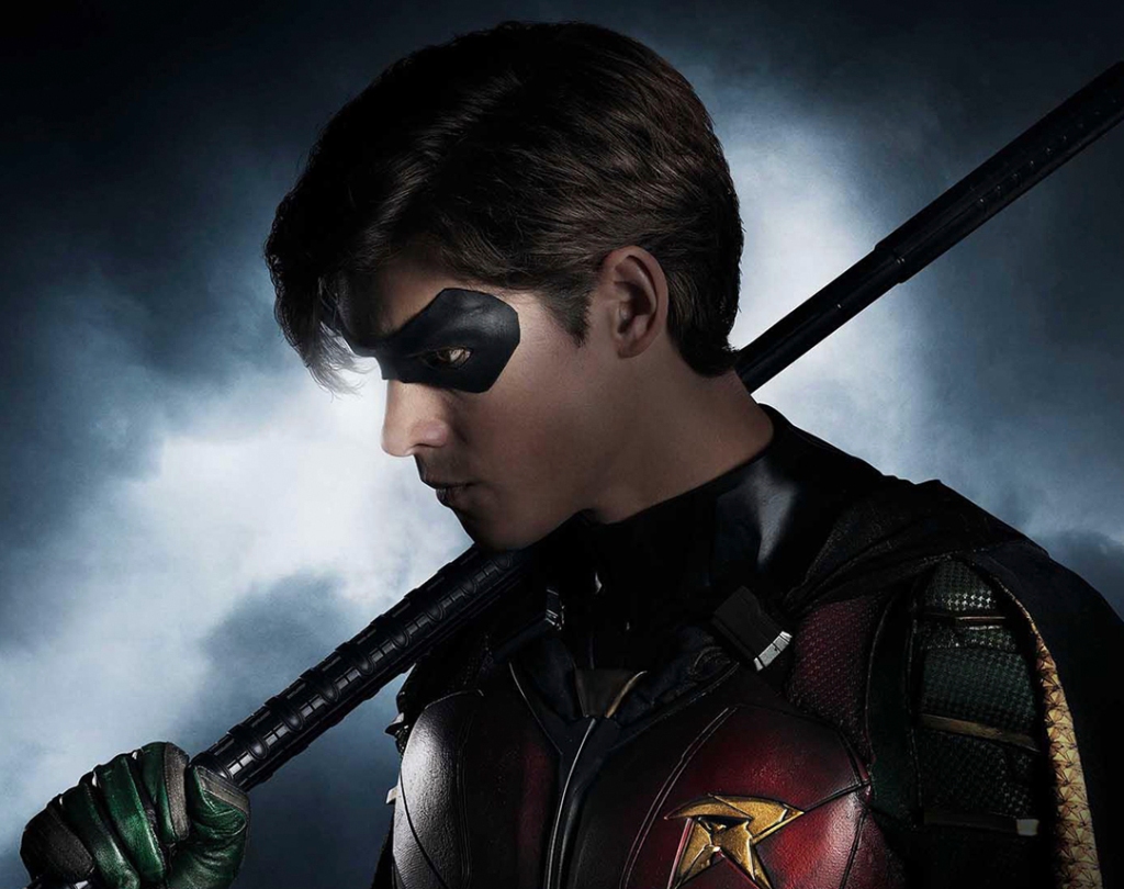 Curran Walters As Robin Wallpapers