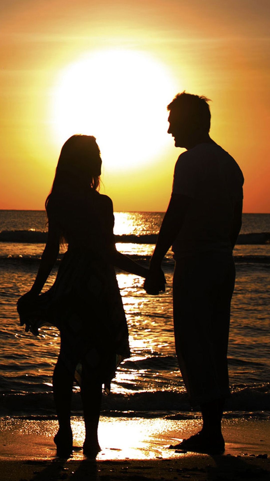 Cute Couple In Sunset Wallpapers Wallpapers