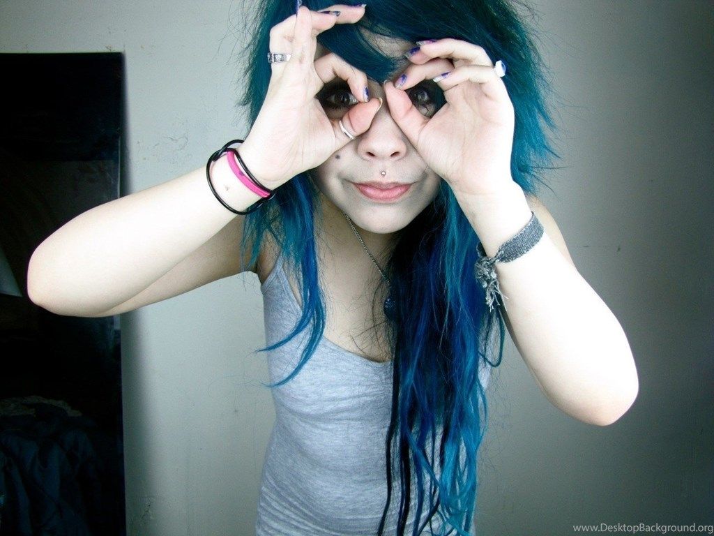 Cute Emo Girl Wallpapers