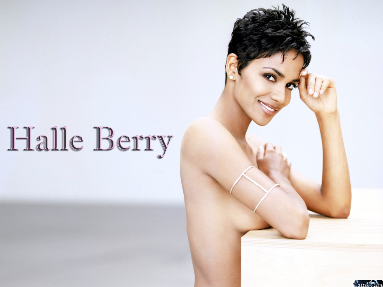 Cute Halle Berry Wallpapers Wallpapers