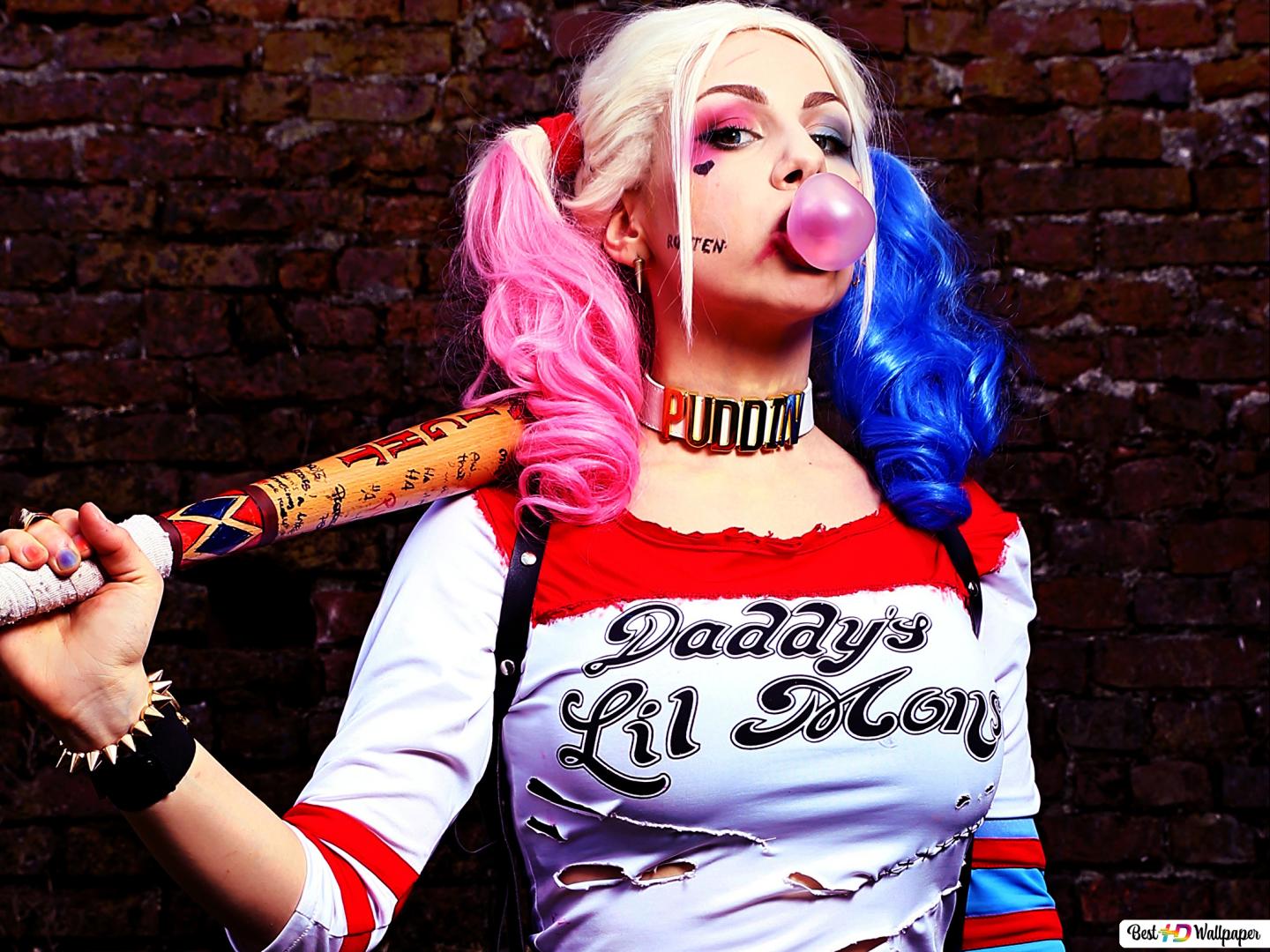 Cute Harley Quinn With Baseball Bat Wallpapers