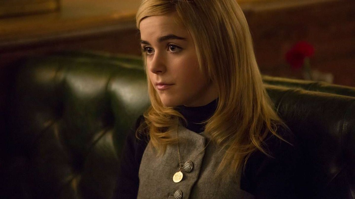 Cute Kiernan Shipka Actress Photoshoot Wallpapers