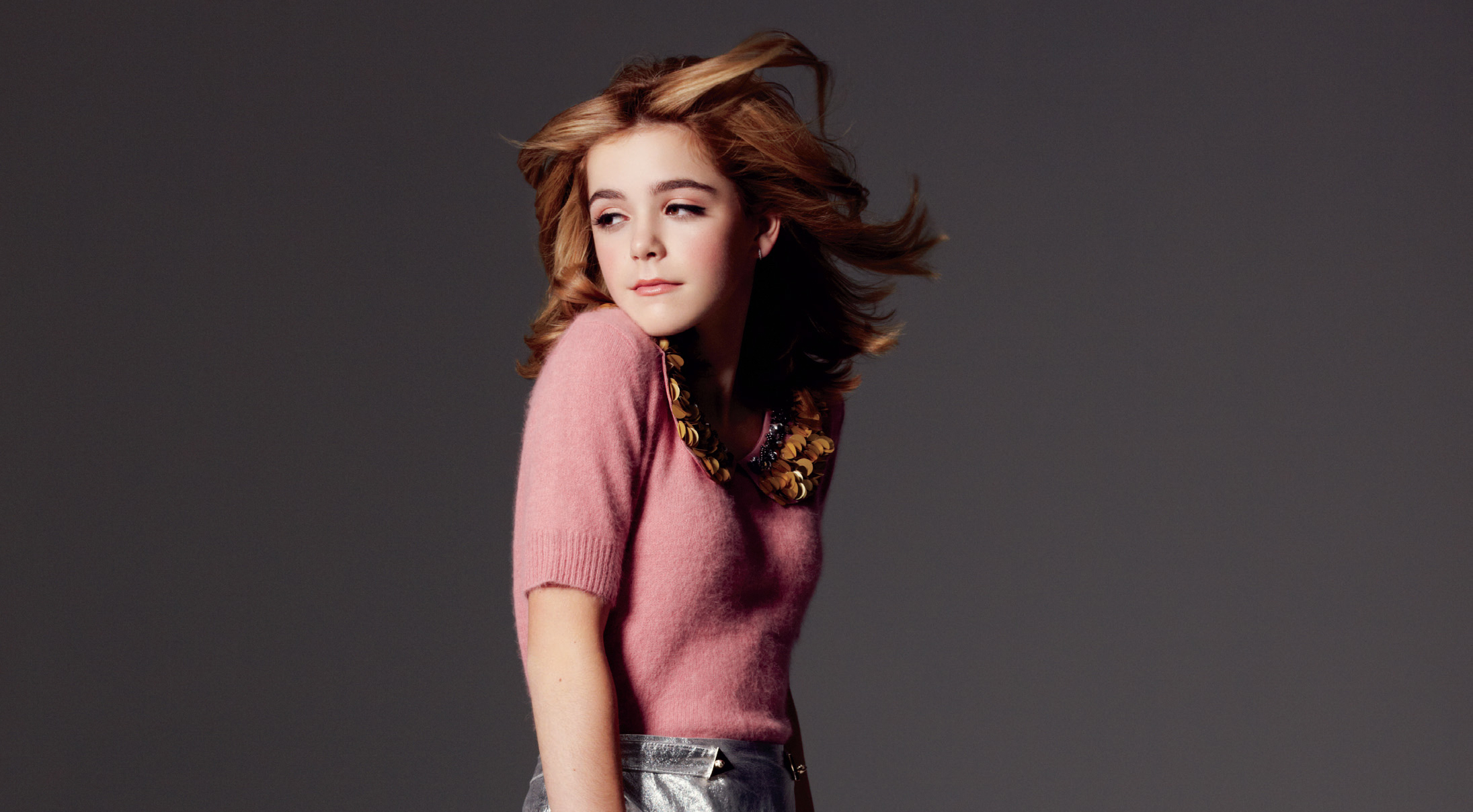 Cute Kiernan Shipka Wallpapers