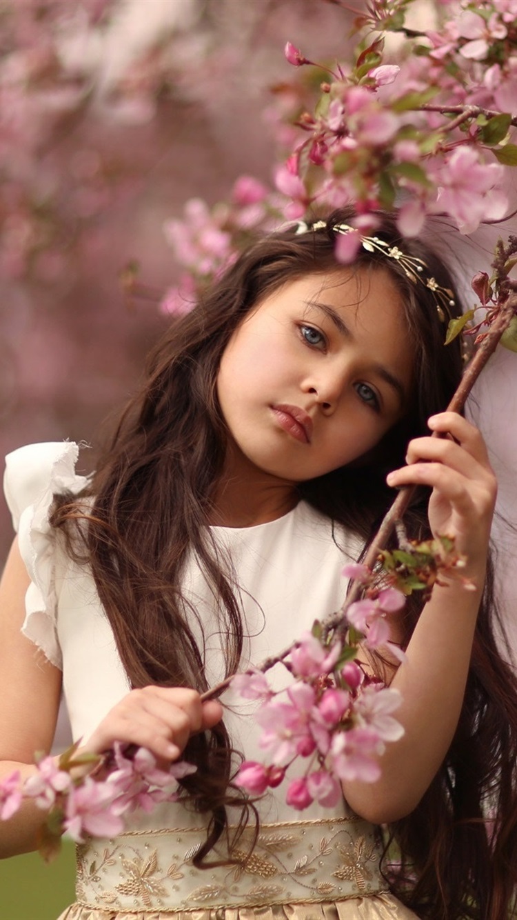 Cute Little Girl Wallpapers