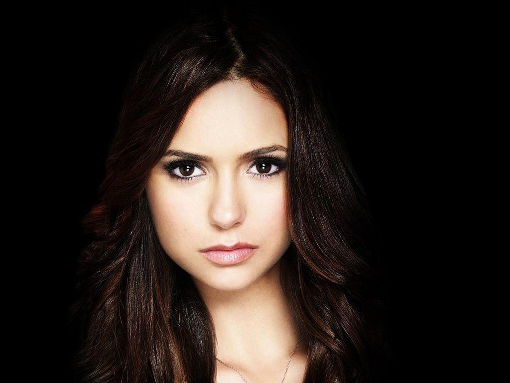 Cute Nina Dobrev Wallpapers