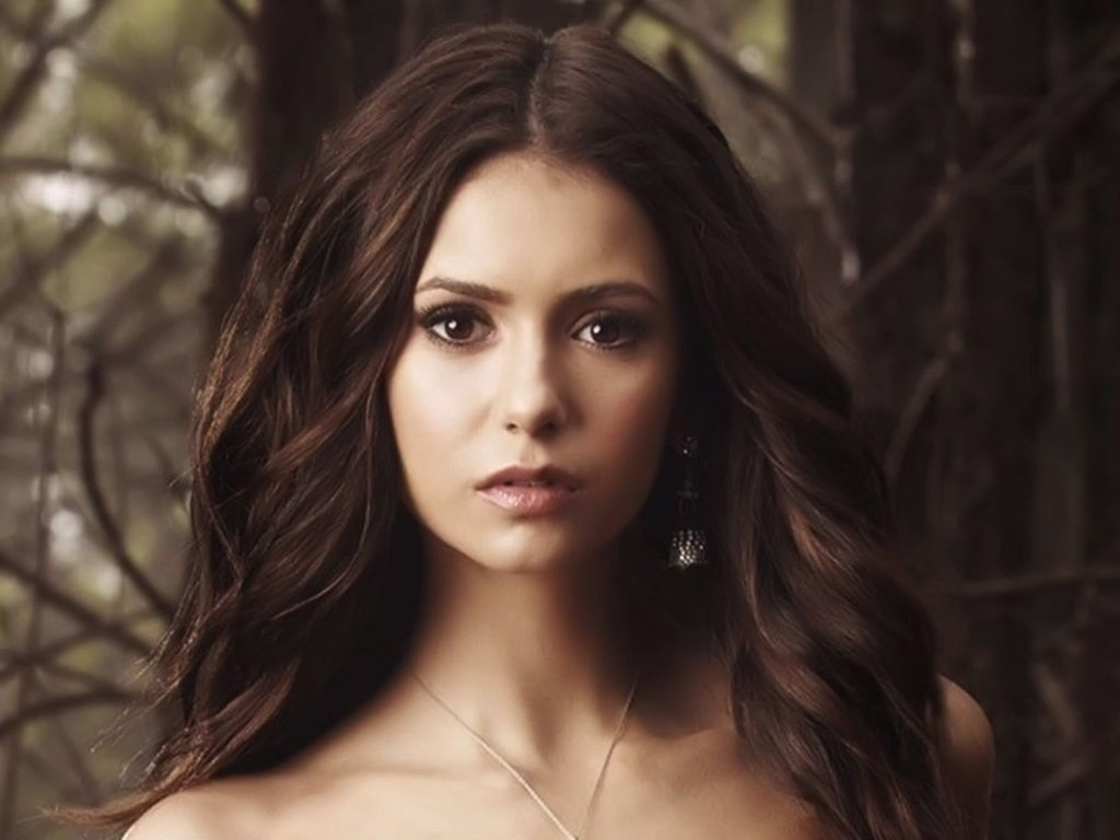 Cute Nina Dobrev Wallpapers