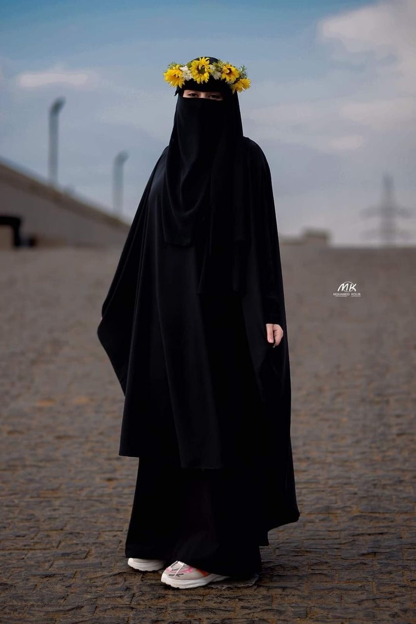 Cute Niqab Wallpapers