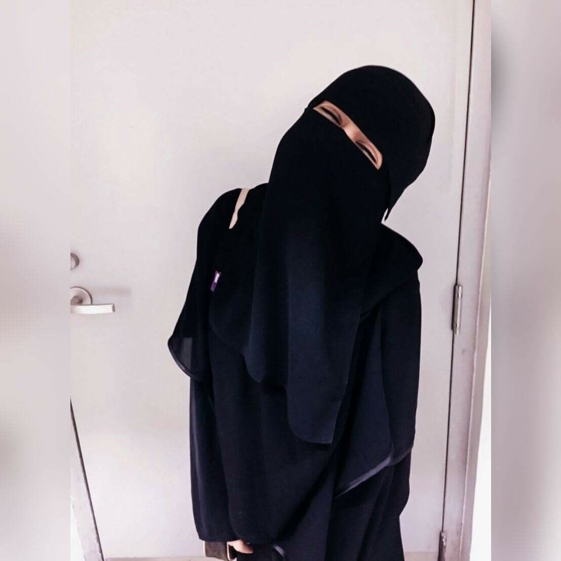 Cute Niqab Wallpapers