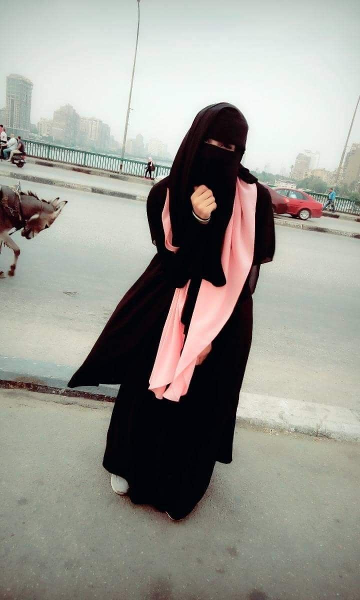 Cute Niqab Wallpapers