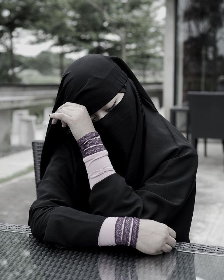 Cute Niqab Wallpapers