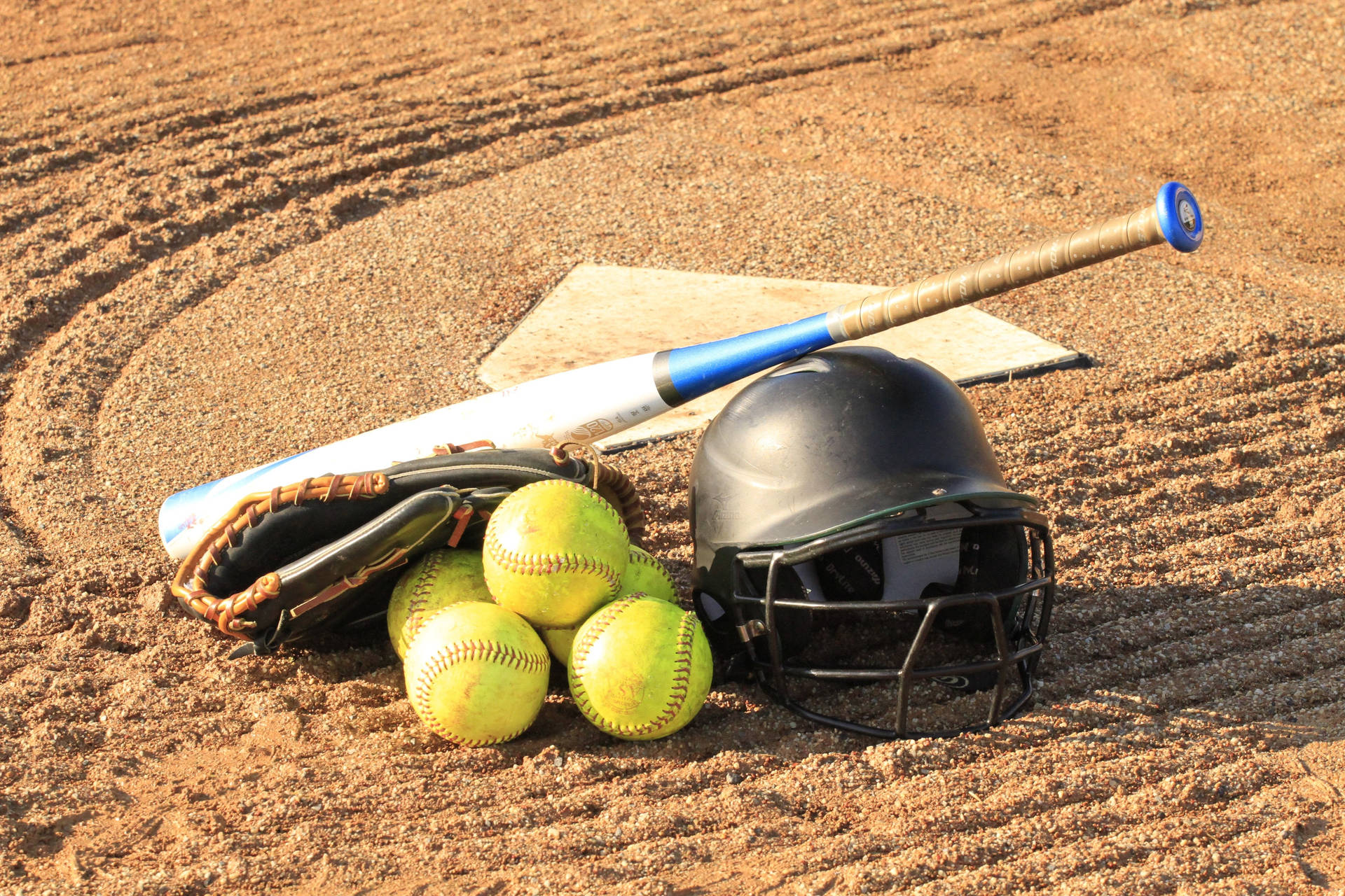 Cute Softball Wallpapers Wallpapers