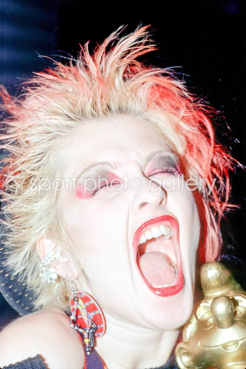 Cyndi Lauper Wallpapers