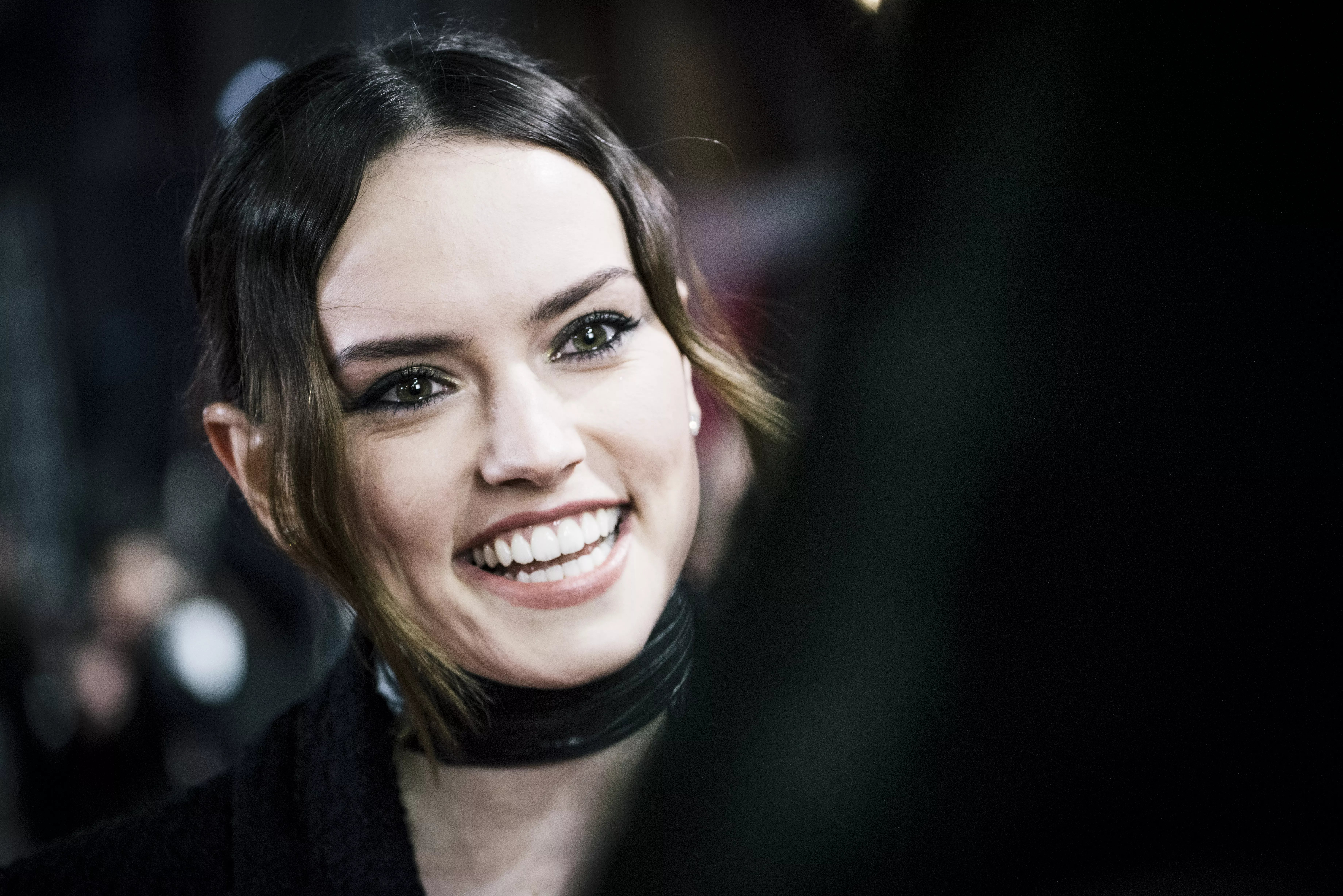 Daisy Ridley Face Wallpapers