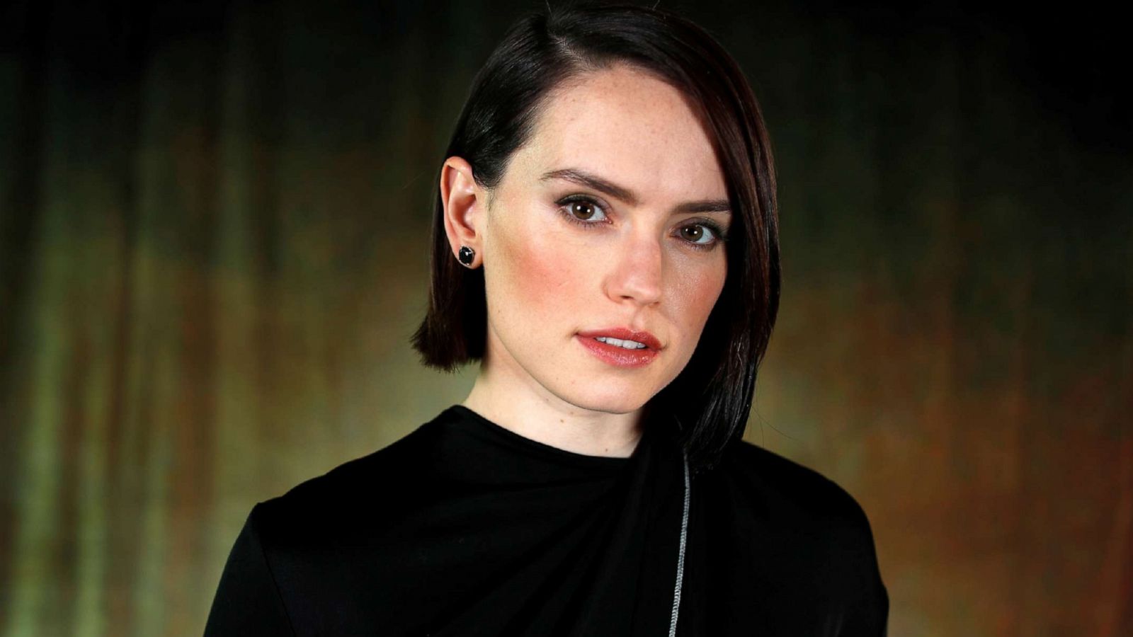 Daisy Ridley Face Wallpapers