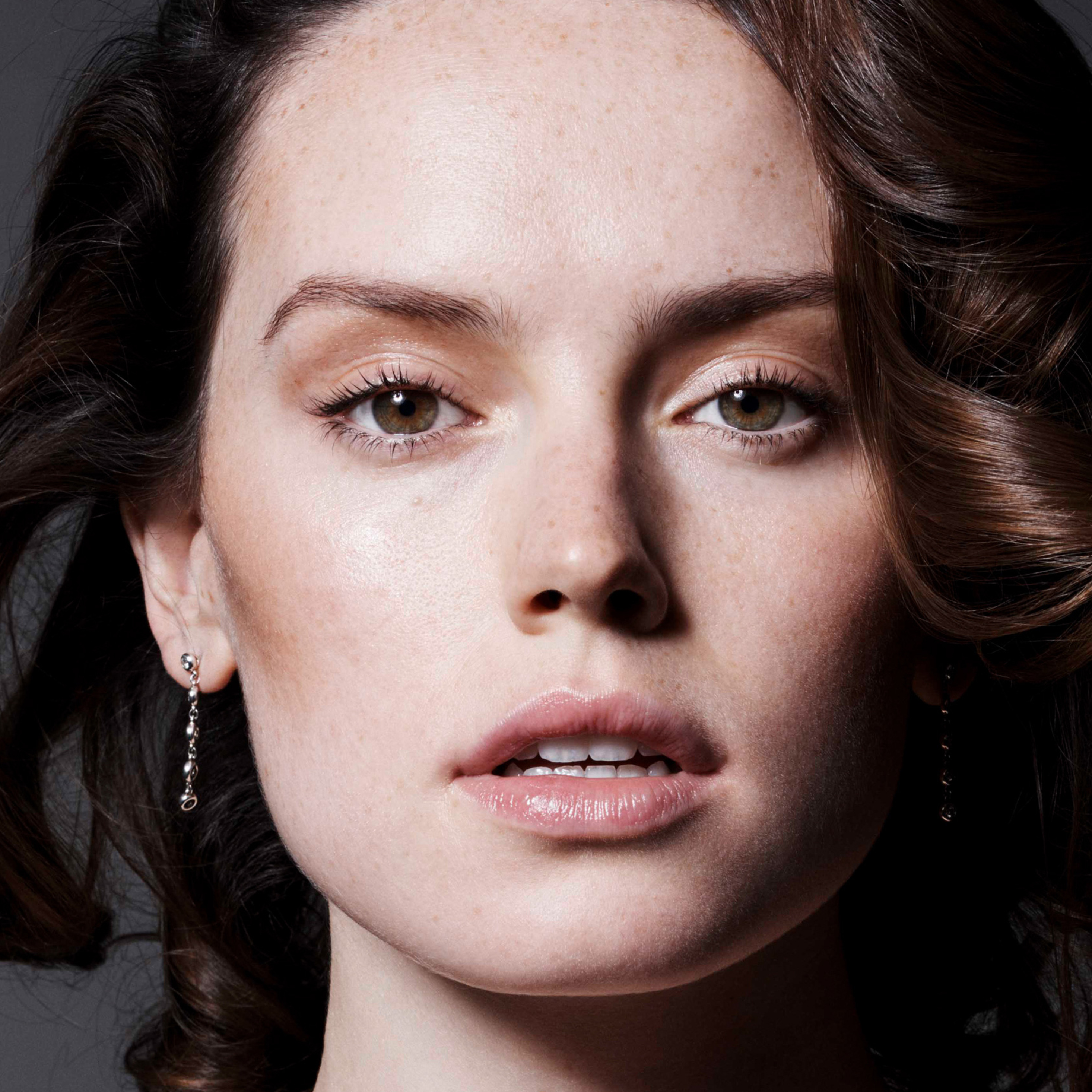 Daisy Ridley Face Wallpapers