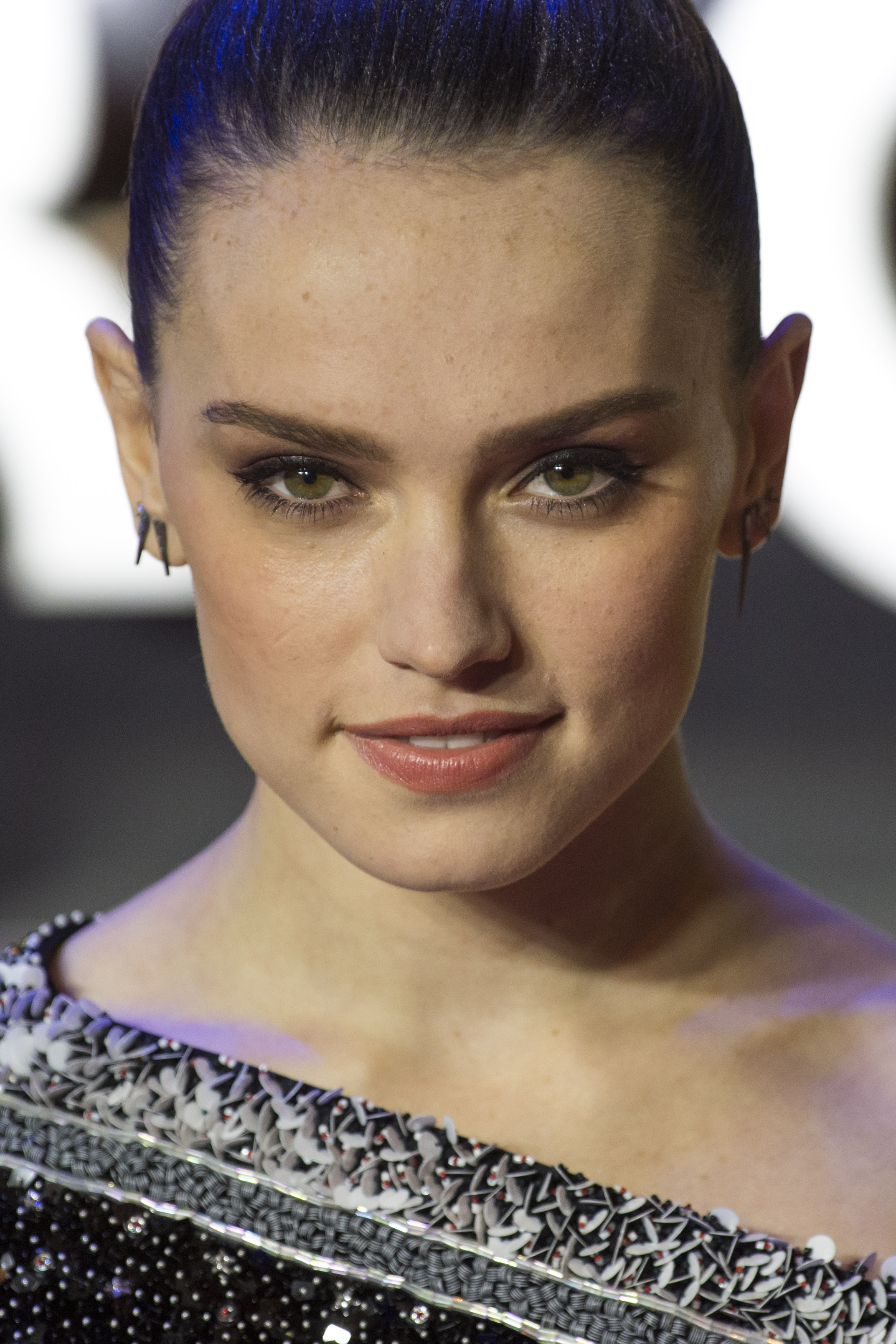 Daisy Ridley Face Wallpapers