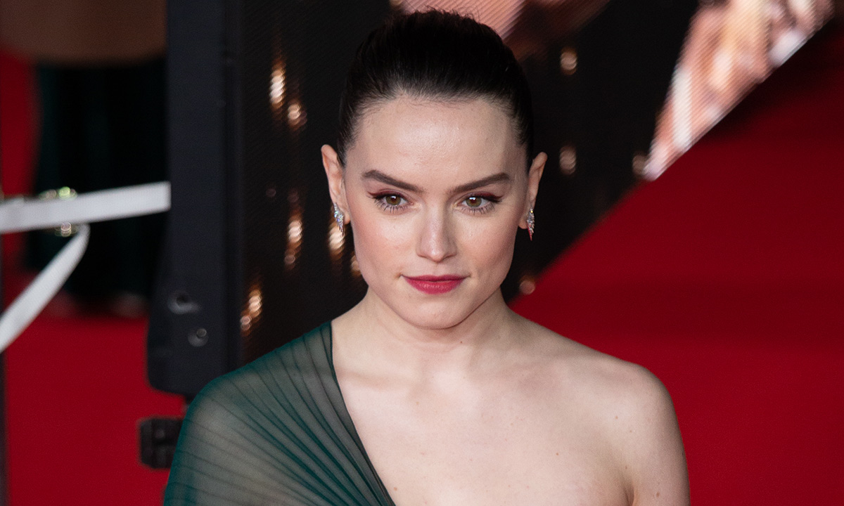 Daisy Ridley New 2021 Wallpapers