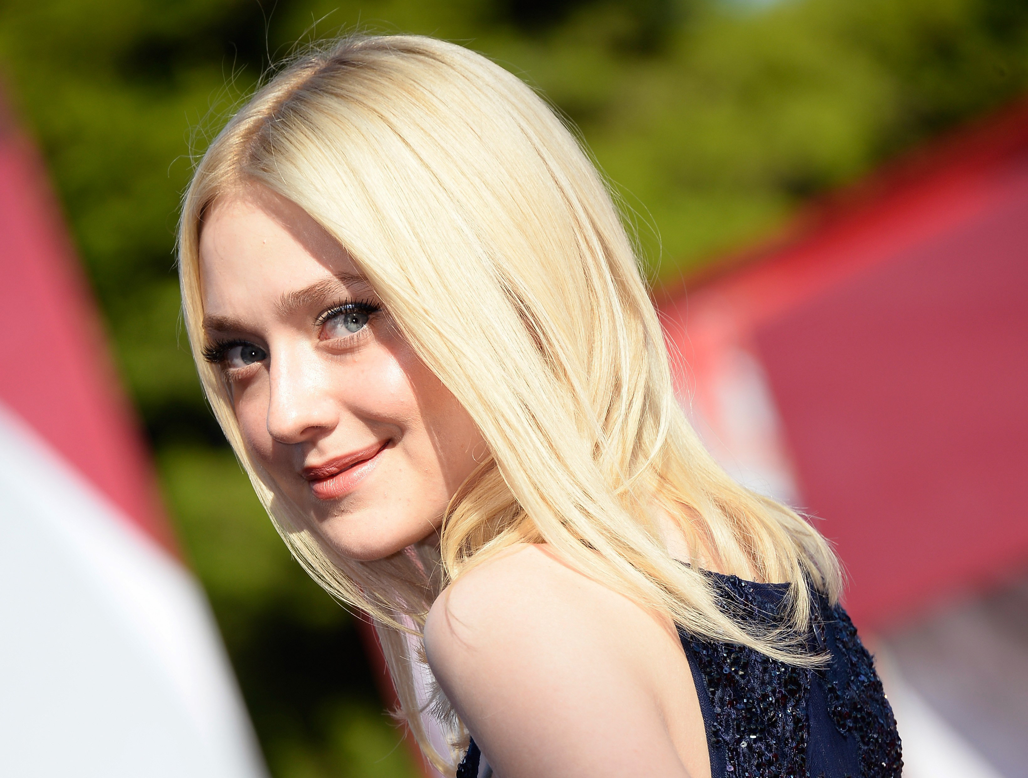 Dakota Fanning 2018 Wallpapers