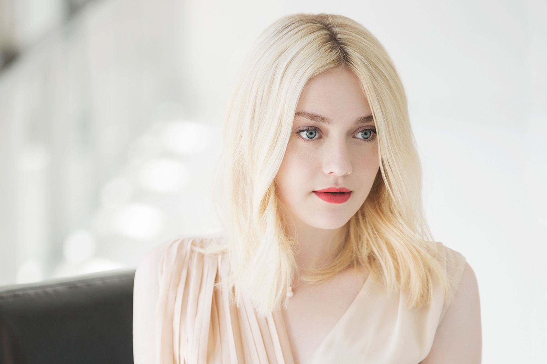 Dakota Fanning Vogue Wallpapers