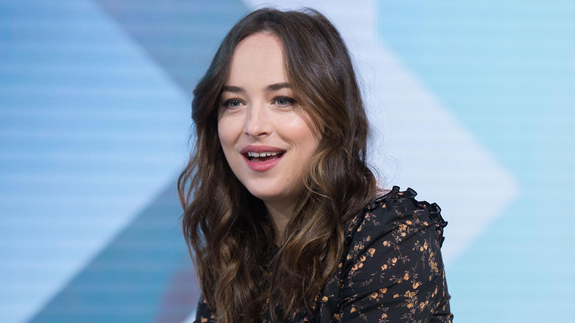 Dakota Johnson 2020 Wallpapers