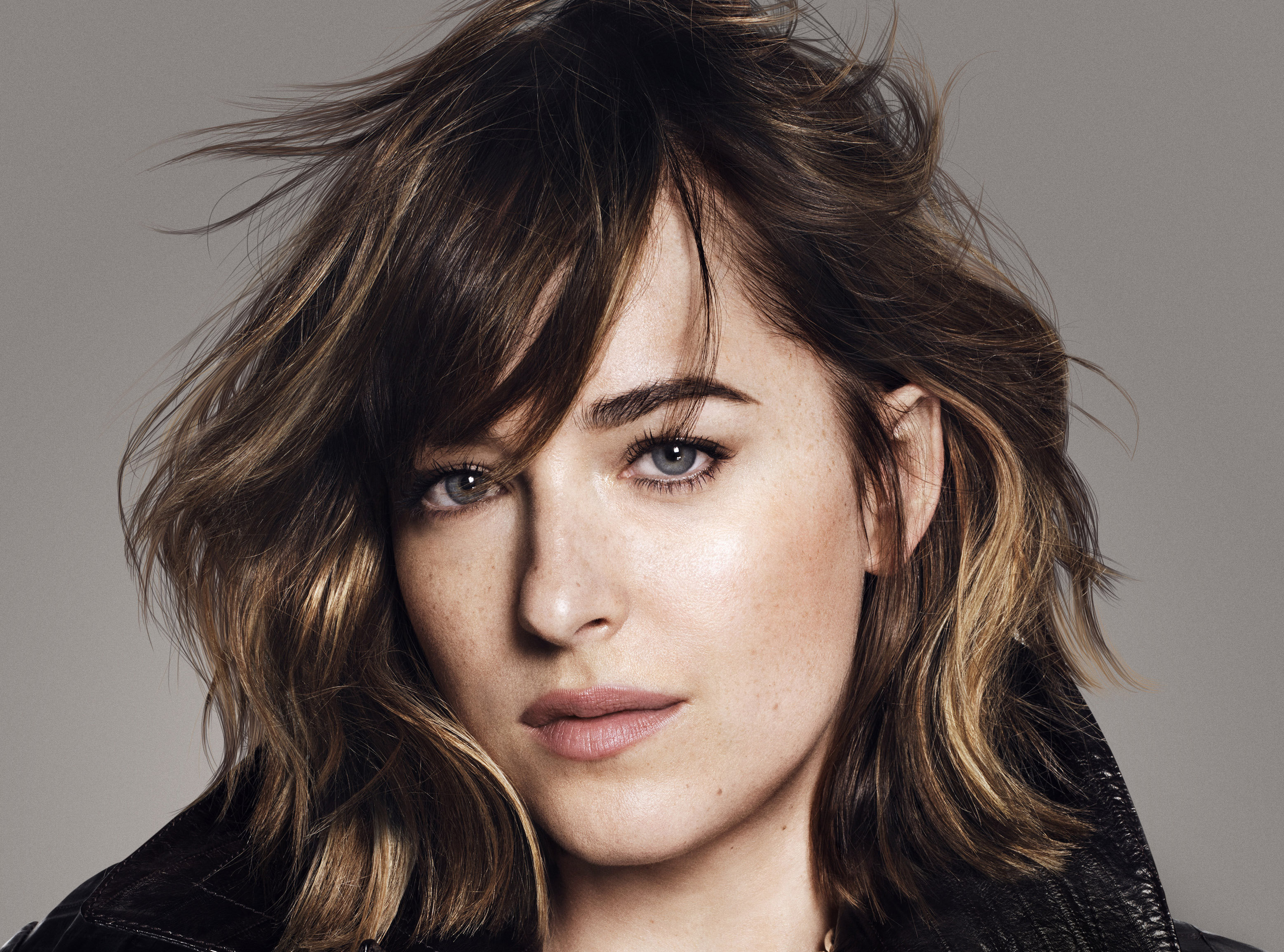 Dakota Johnson Elle Magazine Portrait Wallpapers