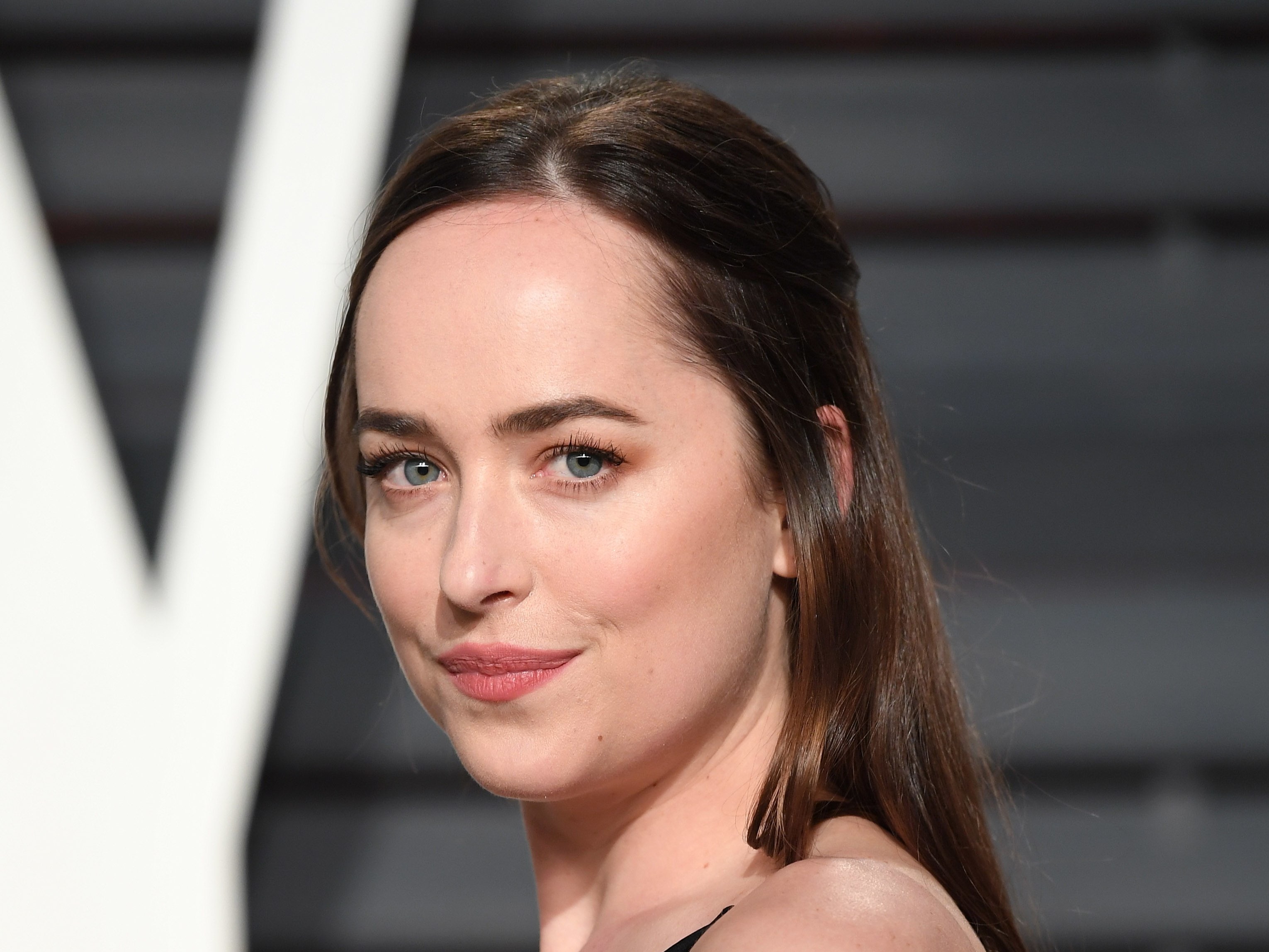 Dakota Johnson Portrait Green Eyes Wallpapers